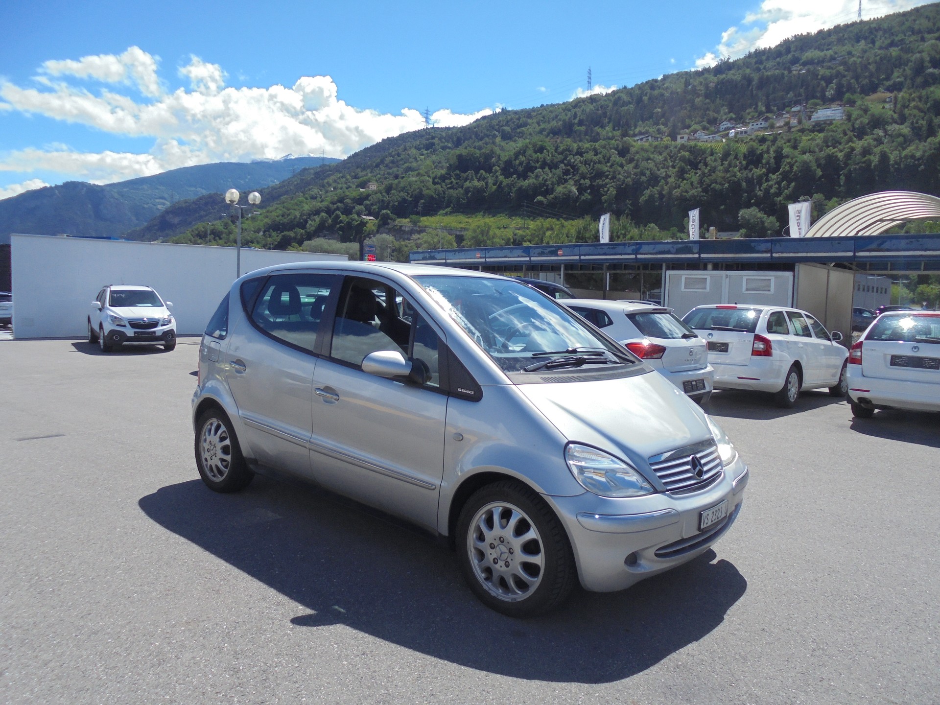 MERCEDES-BENZ A 190 L Avantgarde-image-2