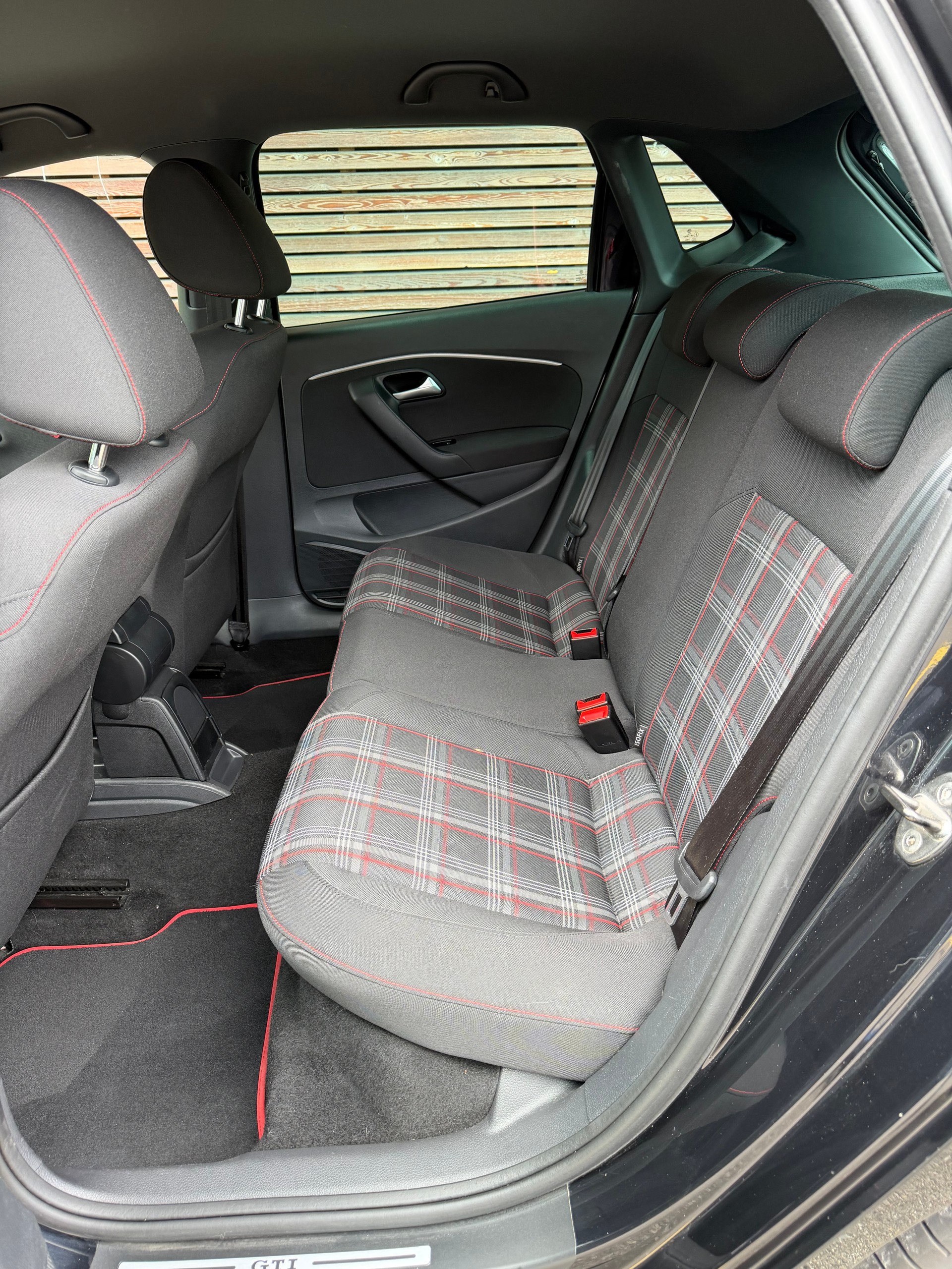 VW Polo 1.8 TSI GTI-image-15