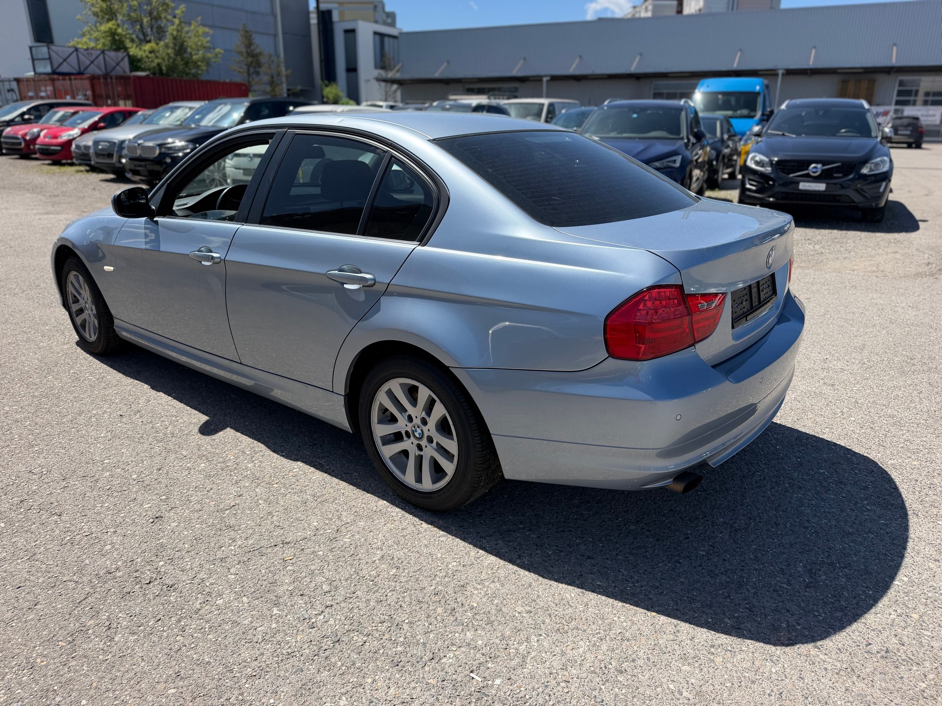 BMW 318i Steptronic-image-7