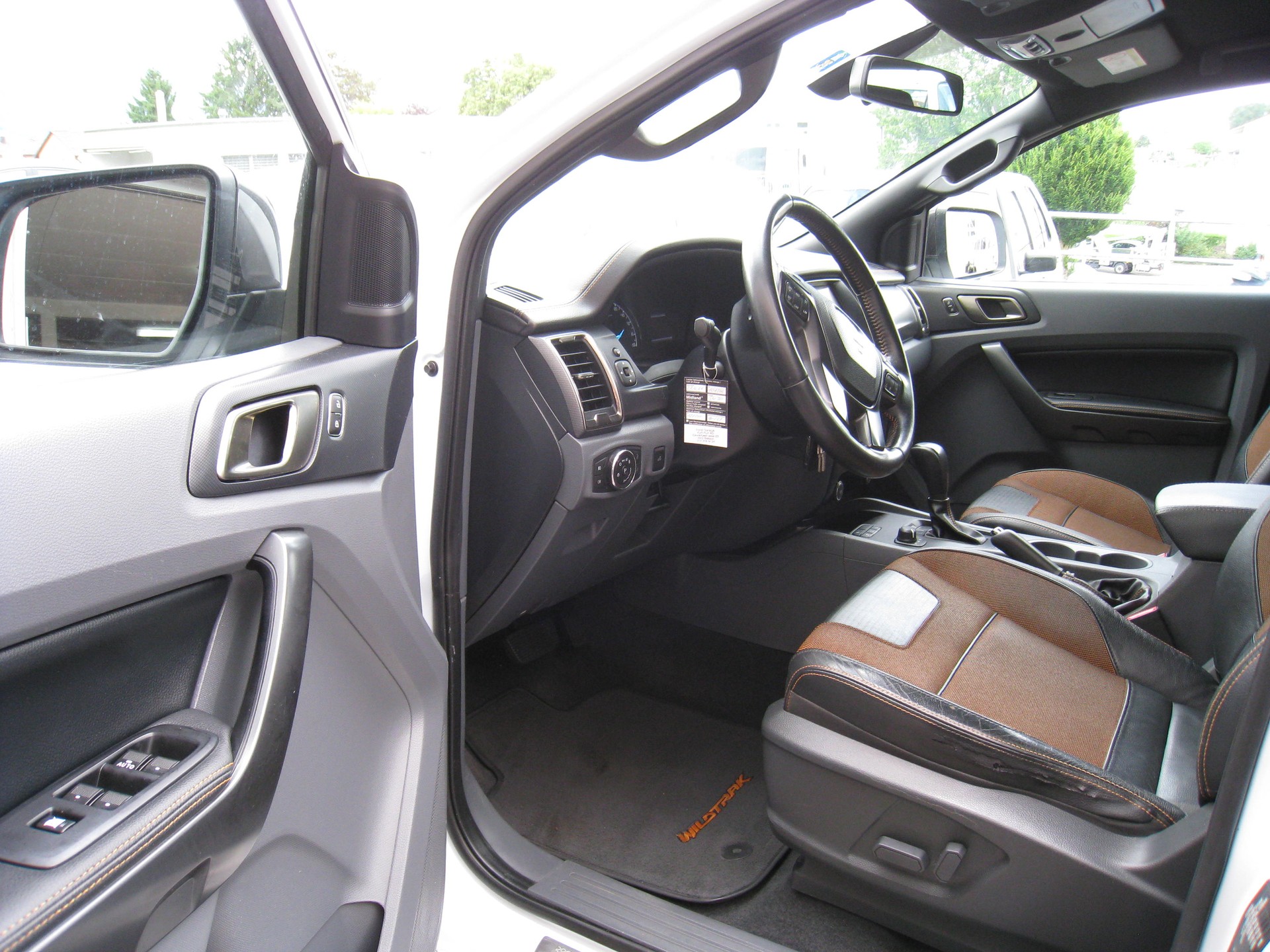 FORD Ranger Wildtrak 2.2 TDCi 4x4 A-image-7