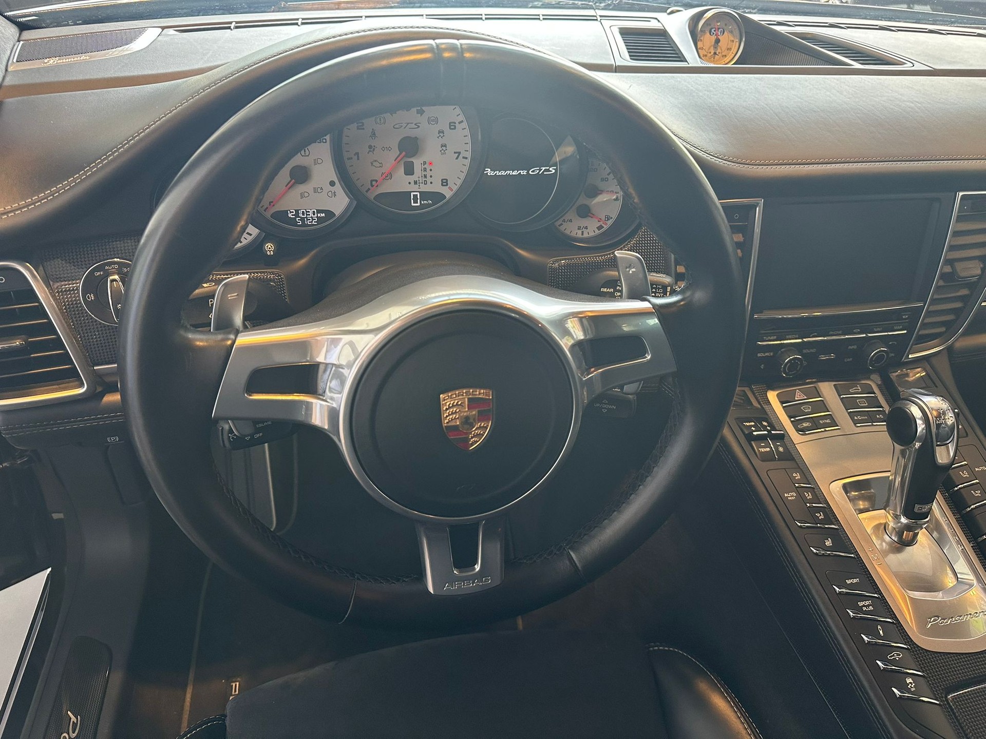PORSCHE Panamera GTS 4.8 PDK-image-11