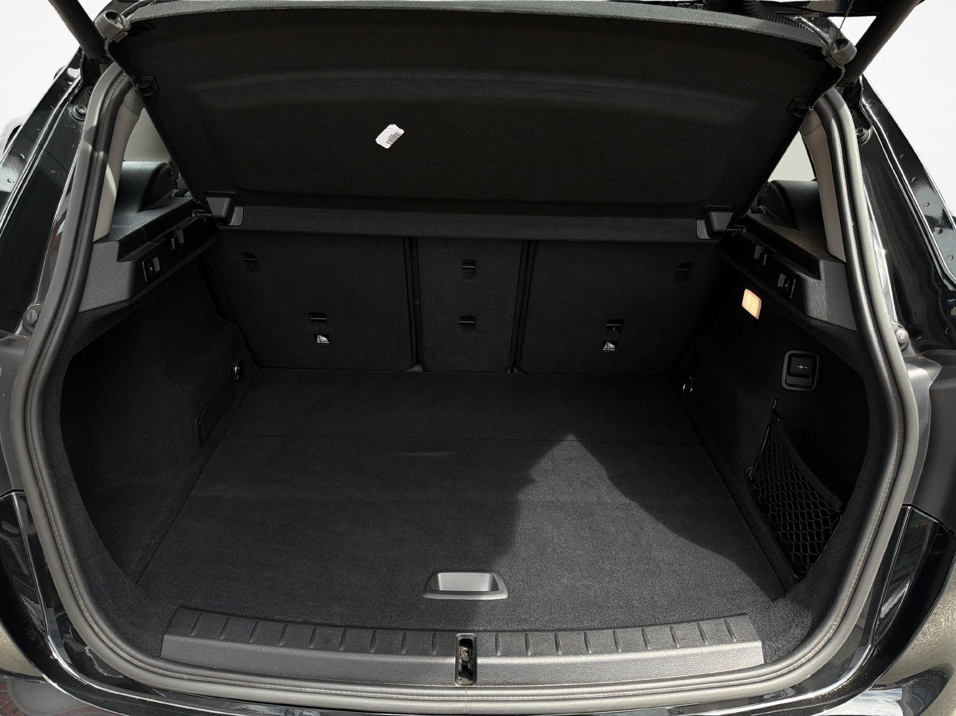 BMW 218d xDrive Active Tourer-image-19
