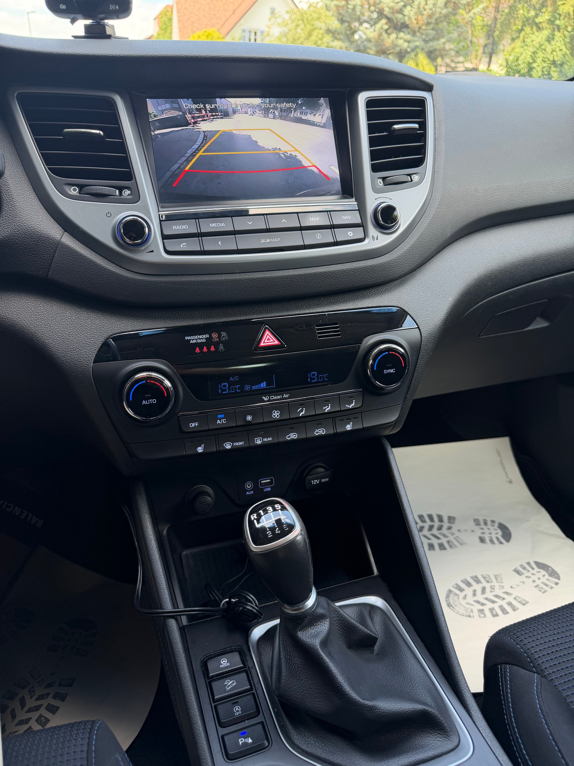 HYUNDAI Tucson 2.0 CRDI Plena 2WD-image-8