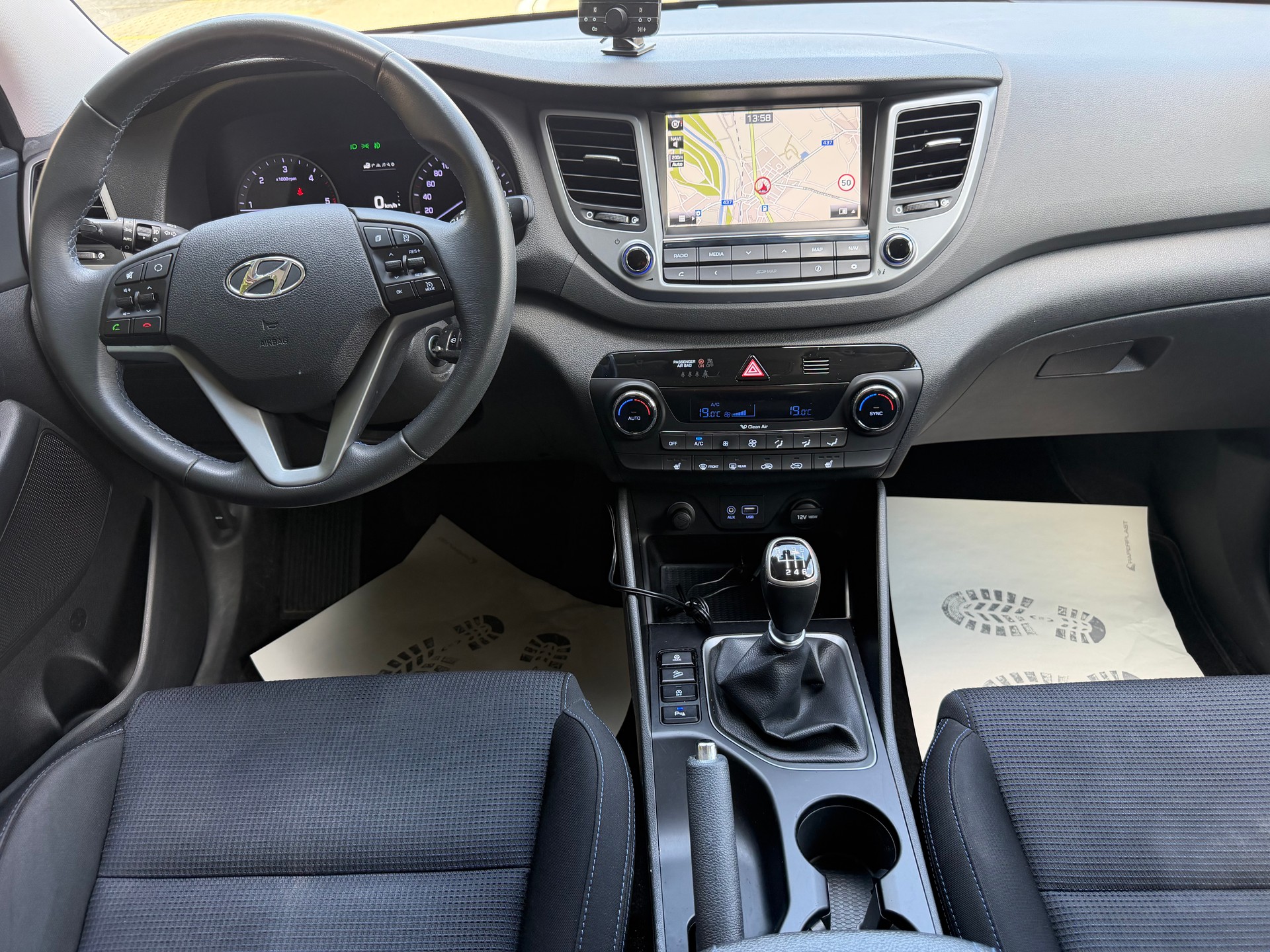 HYUNDAI Tucson 2.0 CRDI Plena 2WD-image-7