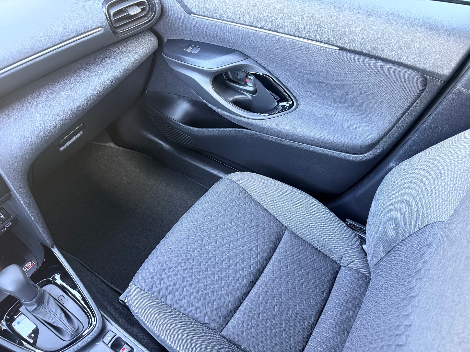 TOYOTA Yaris Cross 1.5 Trend e-CVT-image-13
