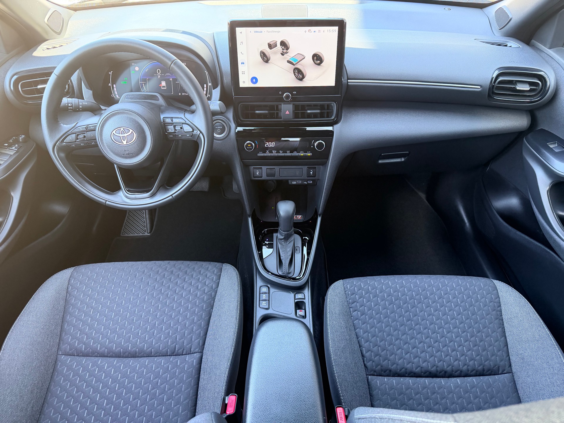 TOYOTA Yaris Cross 1.5 Trend e-CVT-image-11