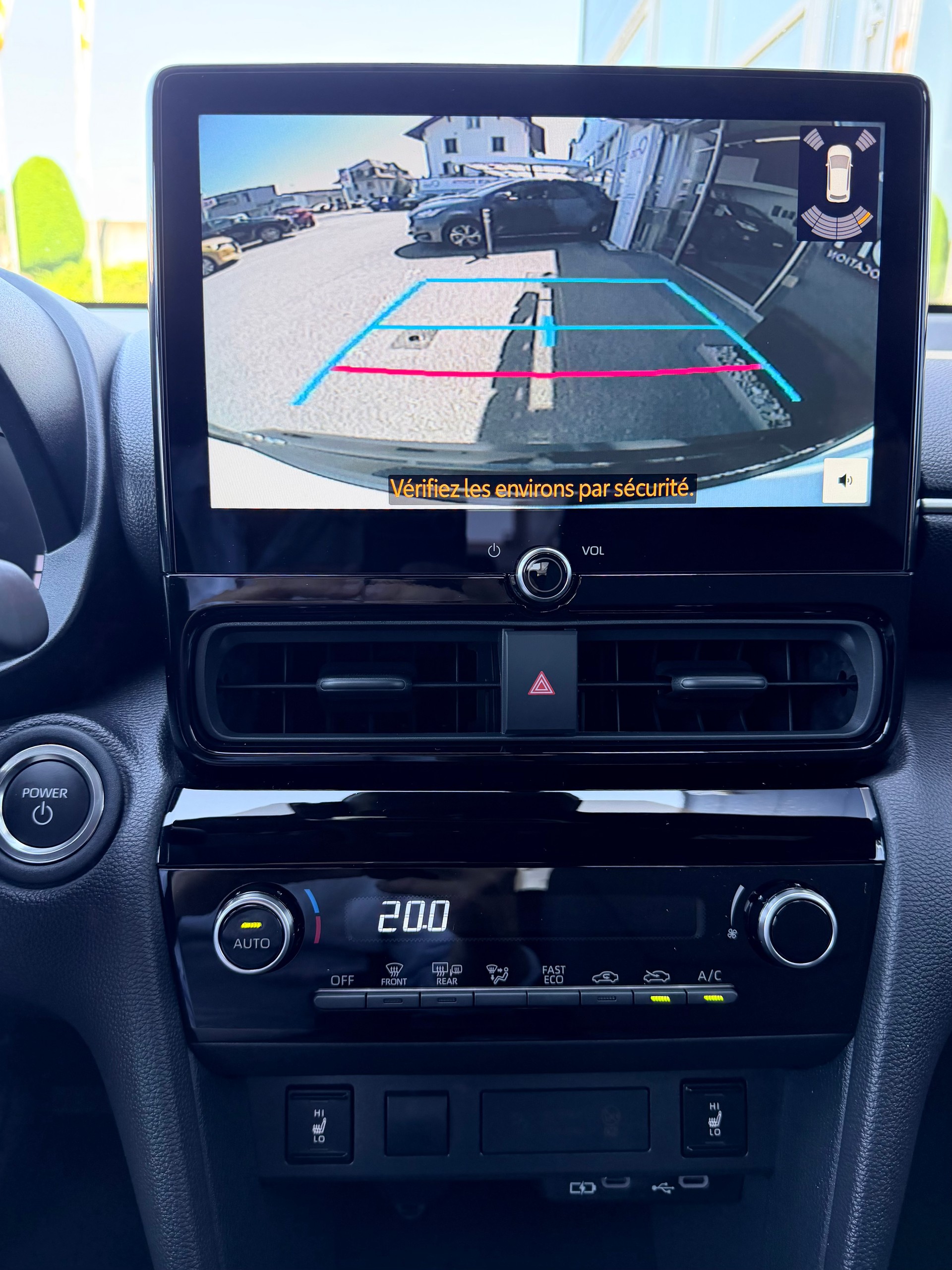 TOYOTA Yaris Cross 1.5 Trend e-CVT-image-22