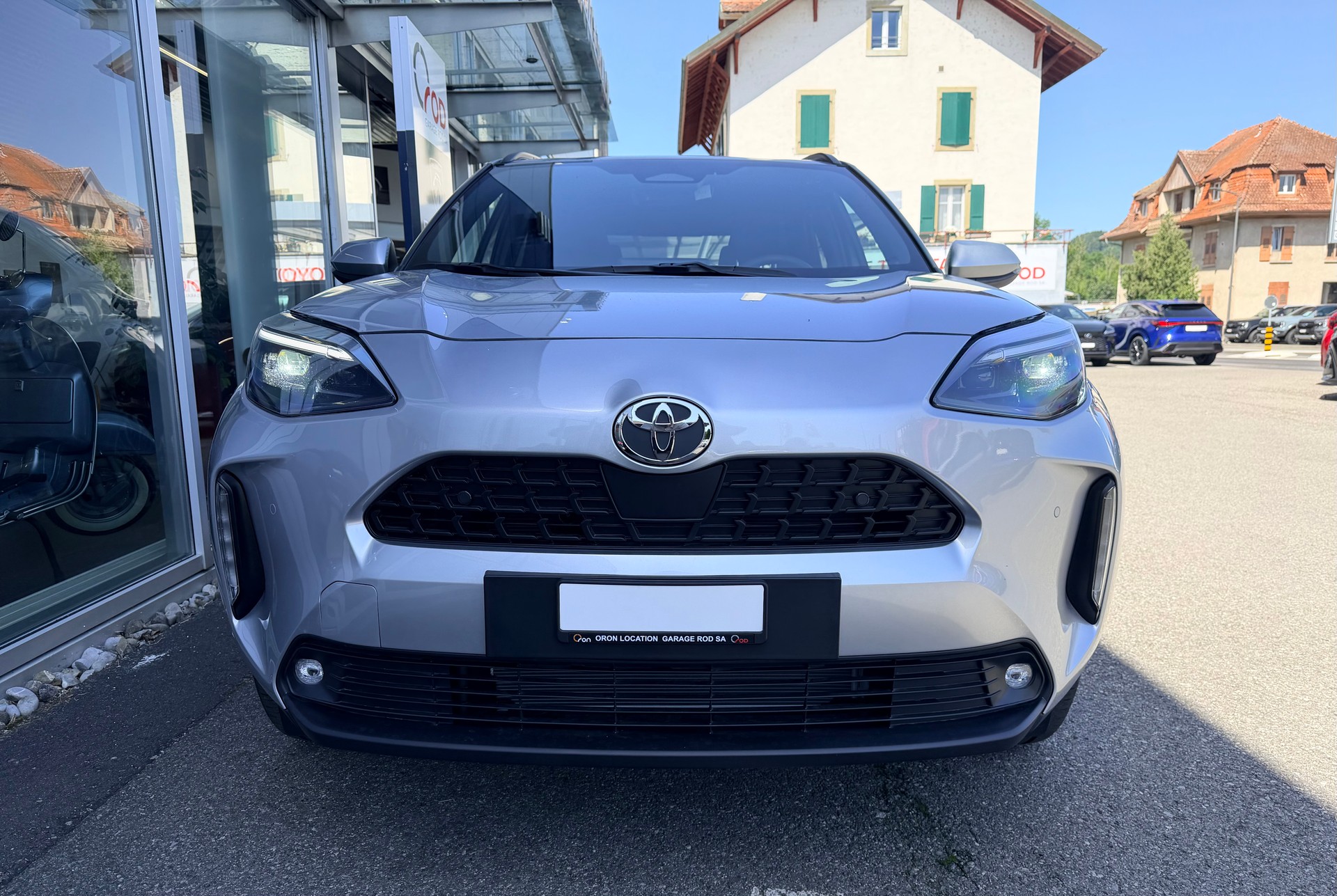 TOYOTA Yaris Cross 1.5 Trend e-CVT-image-1