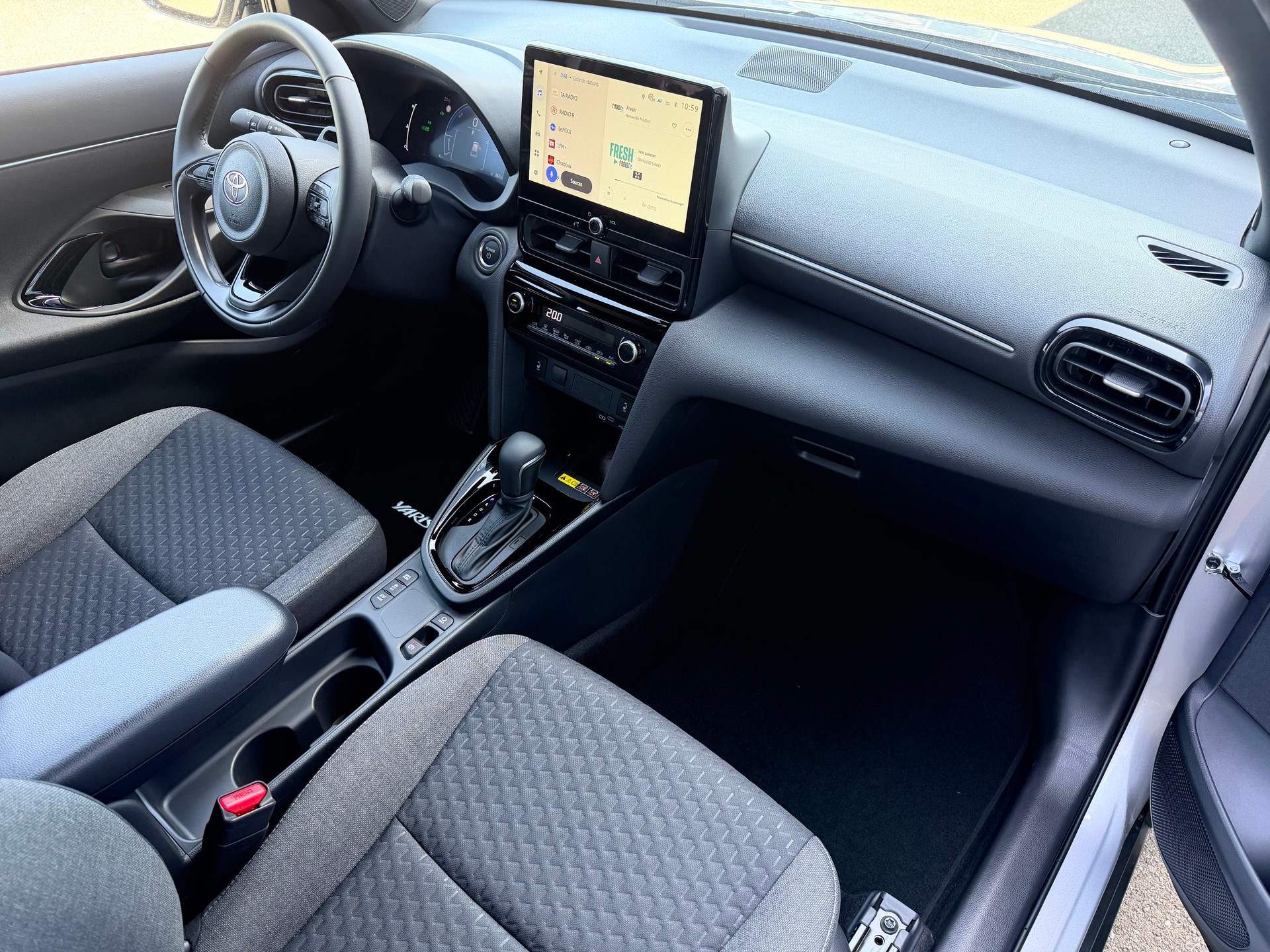TOYOTA Yaris Cross 1.5 Trend e-CVT-image-10