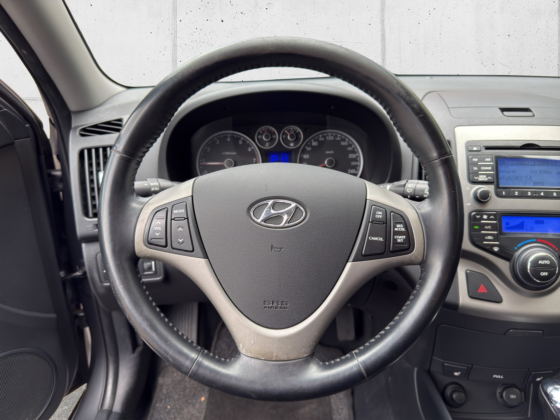 HYUNDAI i30 Wagon 2.0 Premium Automatic-image-7