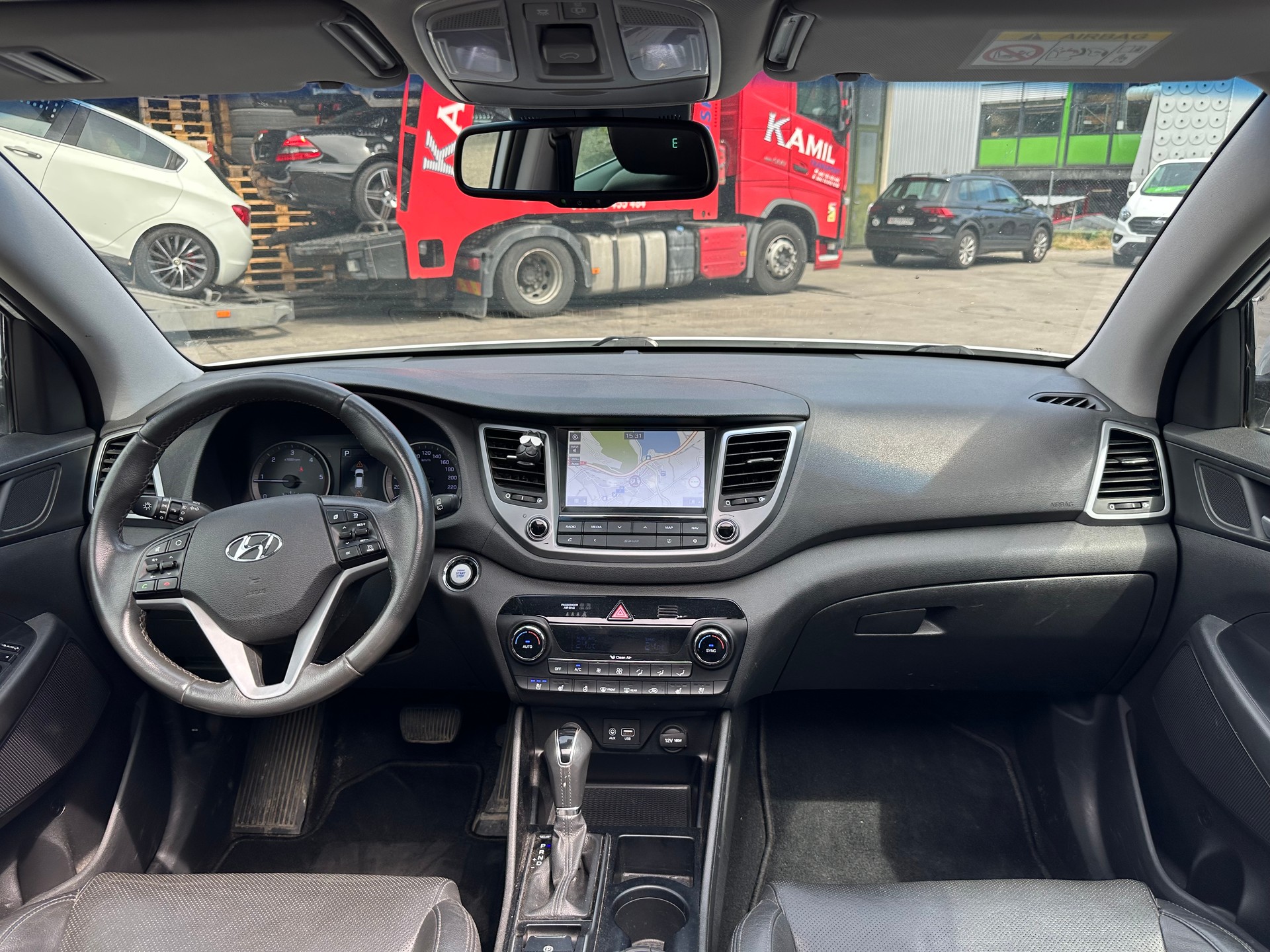 HYUNDAI Tucson 2.0 CRDI Vertex 4WD Automatic-image-11