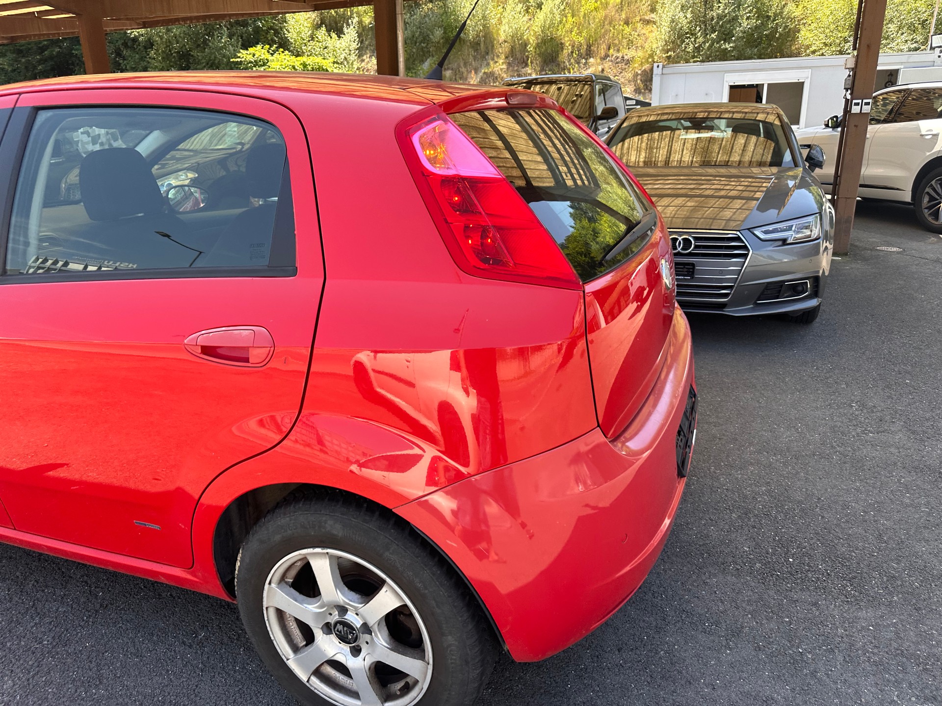 FIAT Punto 1.4 16V Turbo Emotion-image-7