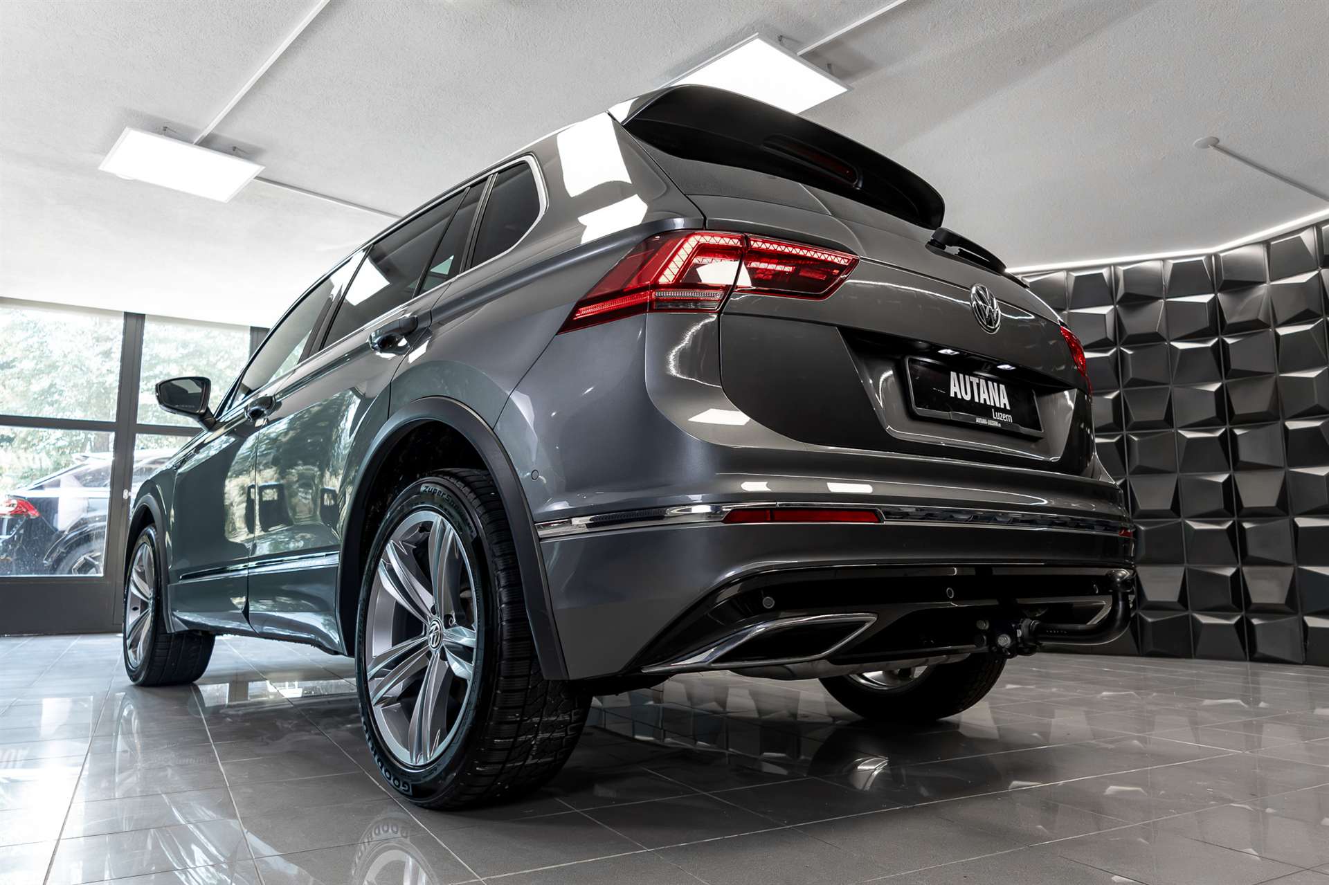 VW Tiguan 2.0TSI Highline 4Motion DSG-image-31