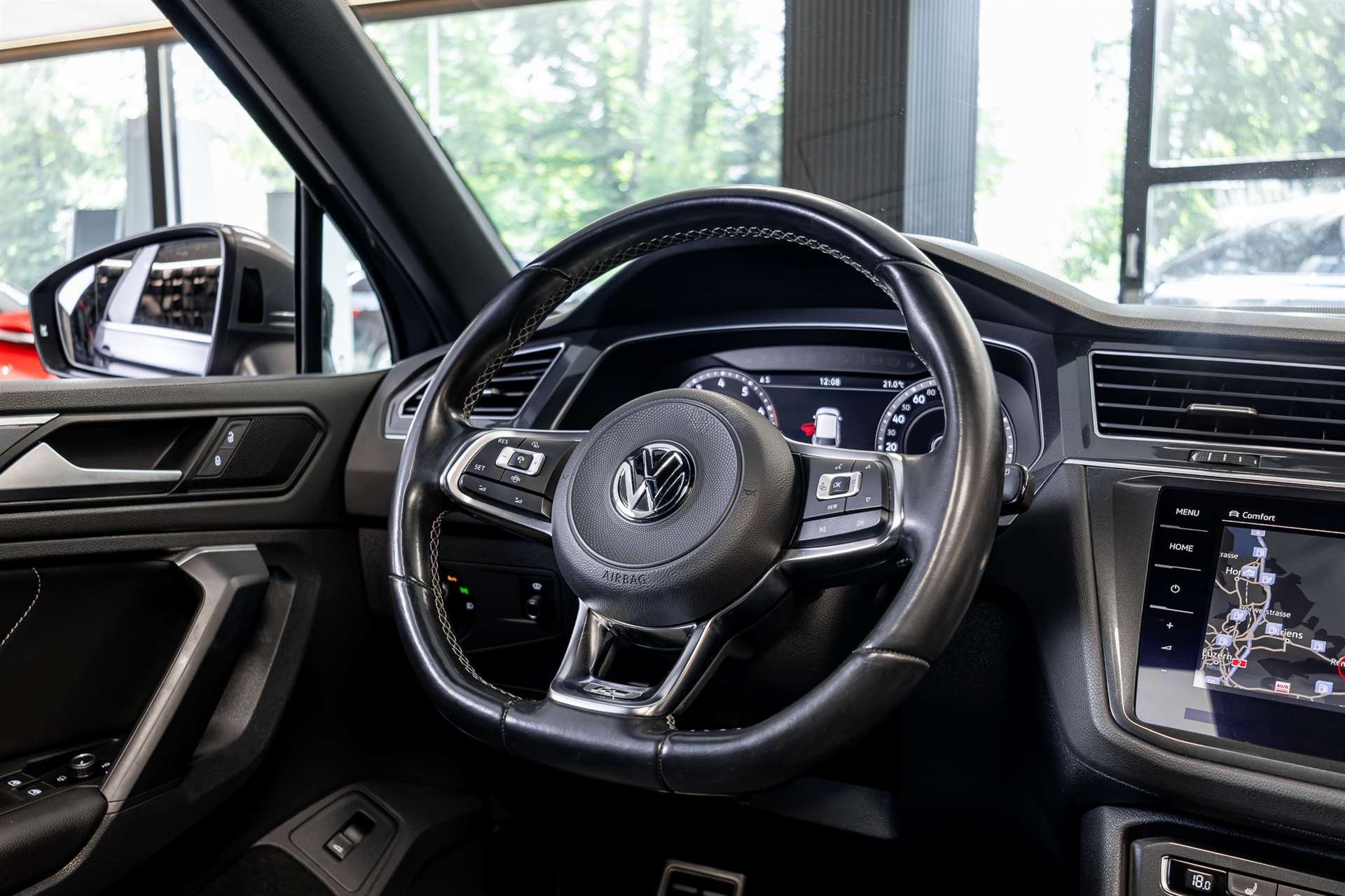 VW Tiguan 2.0TSI Highline 4Motion DSG-image-6