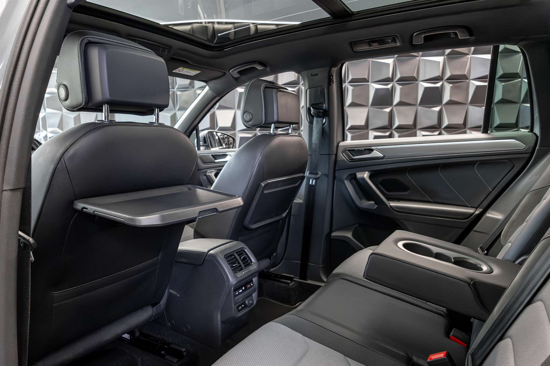 VW Tiguan 2.0TSI Highline 4Motion DSG-image-22