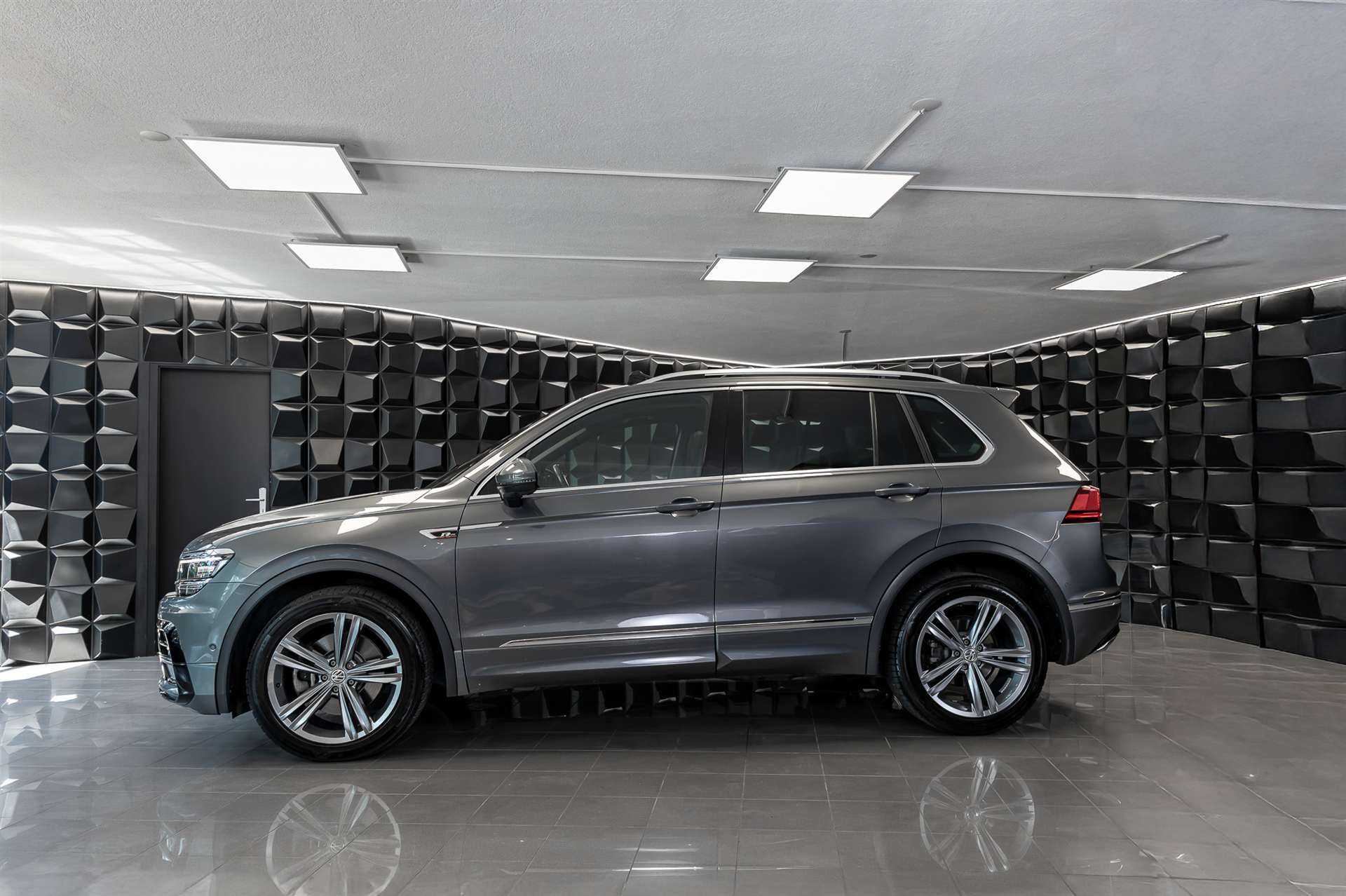 VW Tiguan 2.0TSI Highline 4Motion DSG-image-1