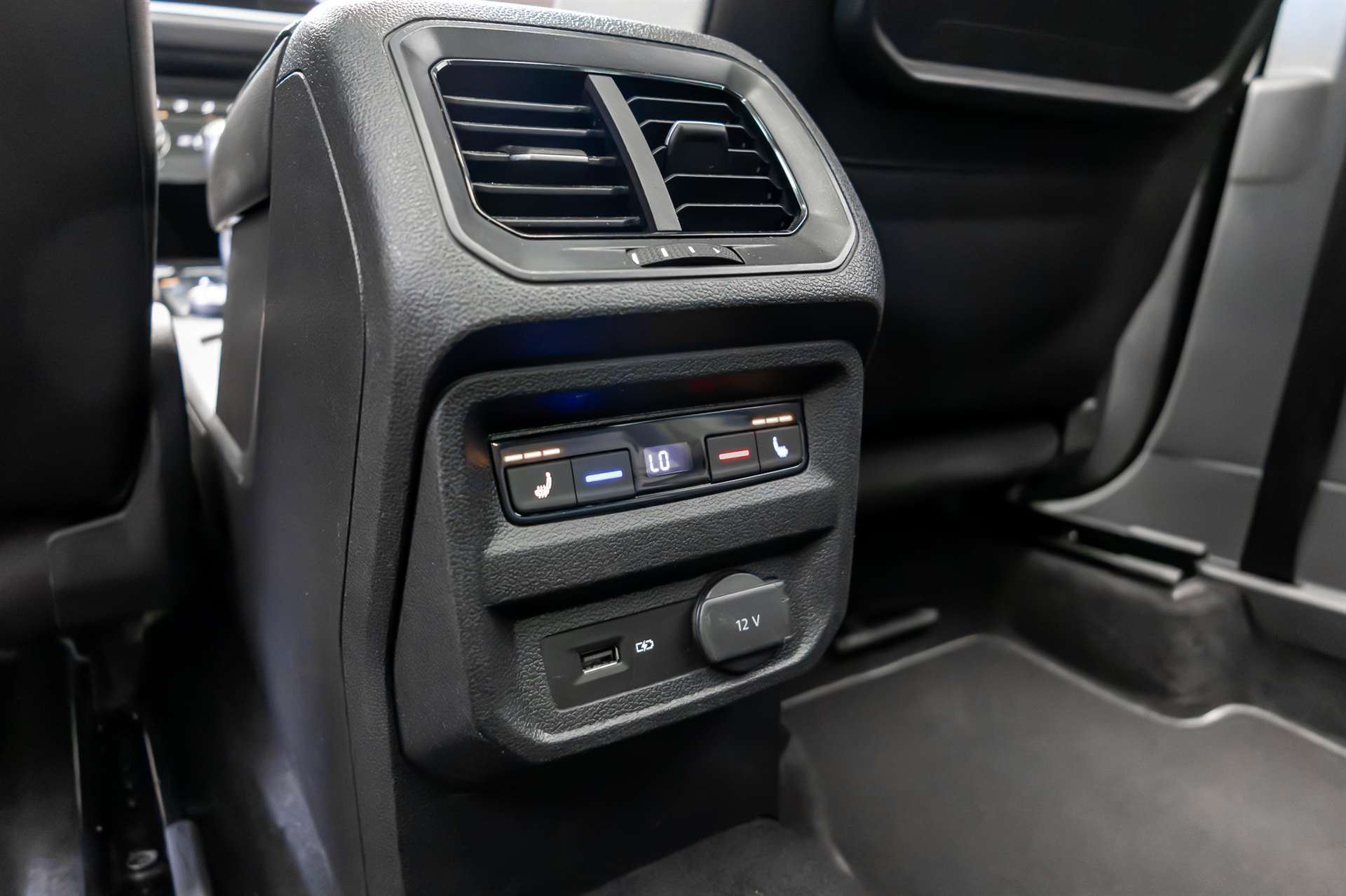 VW Tiguan 2.0TSI Highline 4Motion DSG-image-24