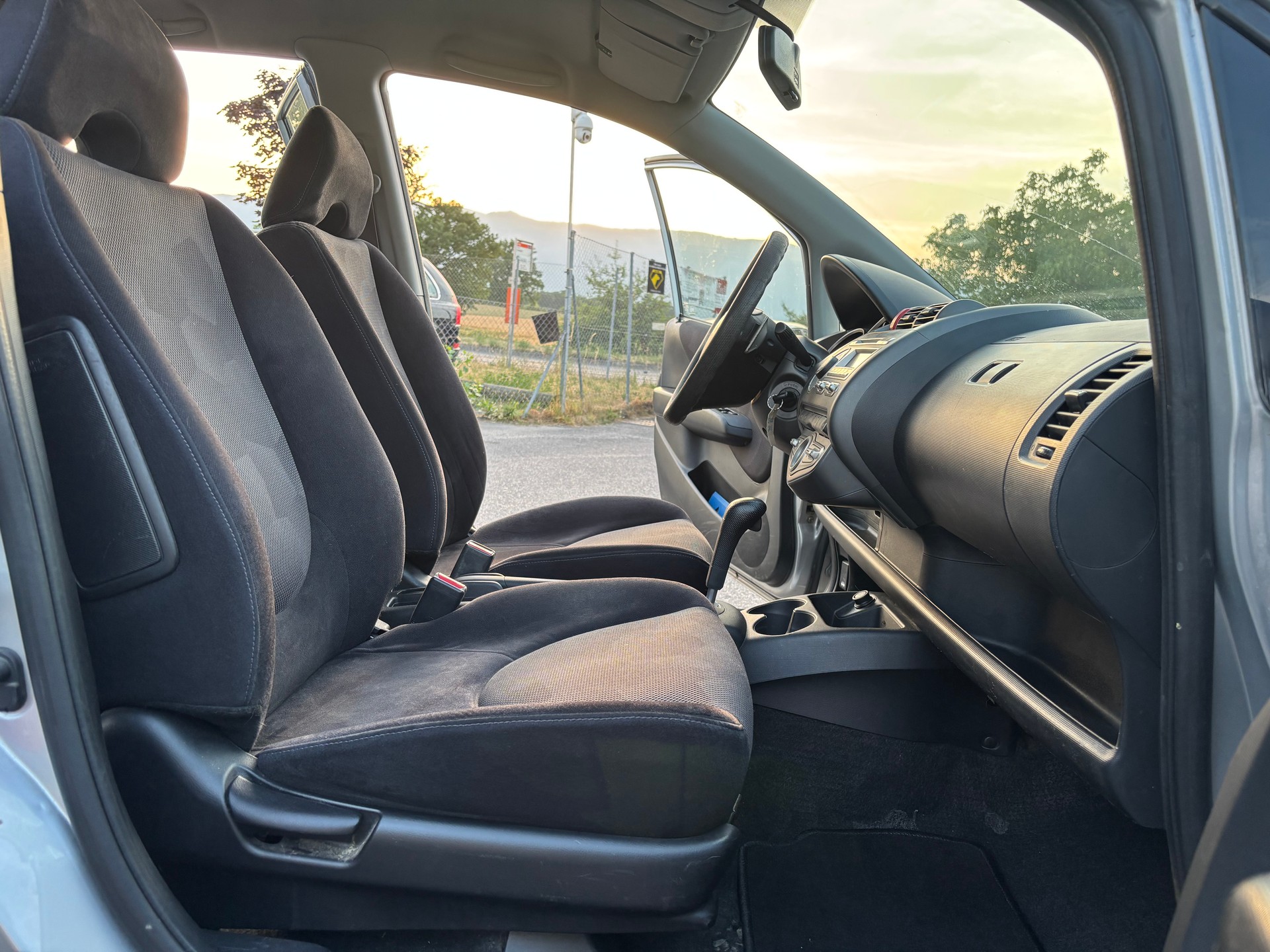 HONDA Jazz 1.4i ES-image-12