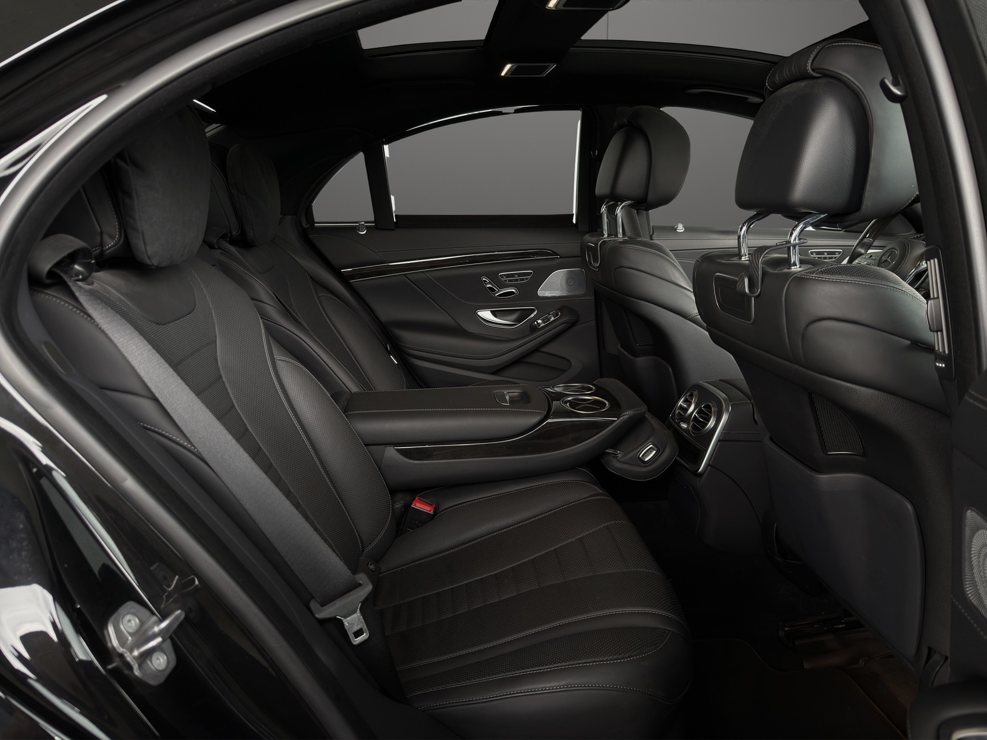 MERCEDES-BENZ S 350 d 4Matic 9G-Tronic AMG Line-image-9