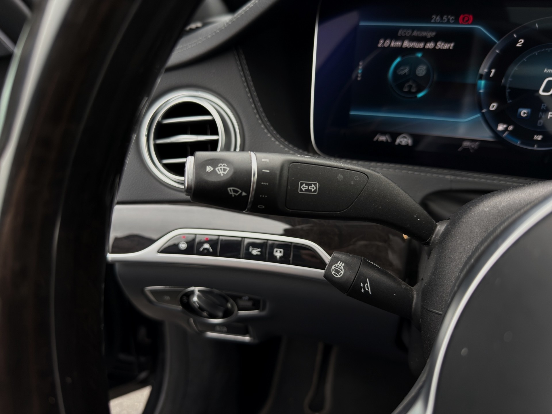 MERCEDES-BENZ S 350 d 4Matic 9G-Tronic AMG Line-image-15