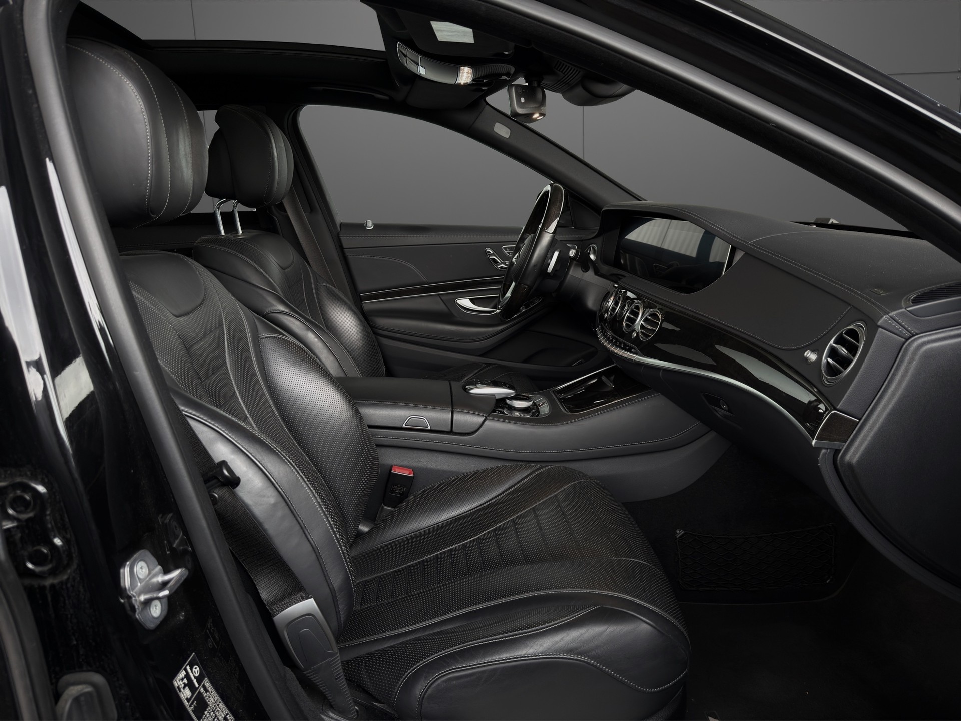 MERCEDES-BENZ S 350 d 4Matic 9G-Tronic AMG Line-image-10