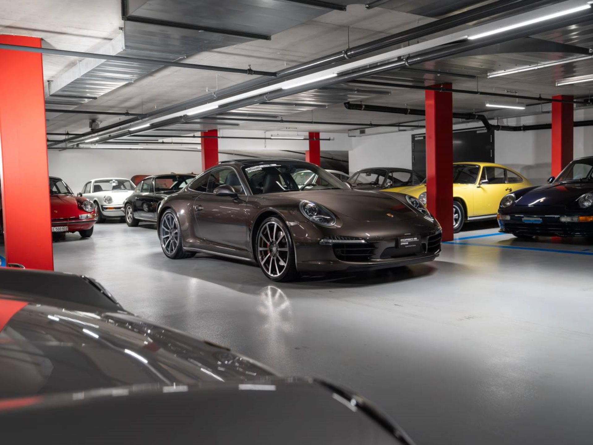 PORSCHE 911 Carrera 4S Coupe-image-5
