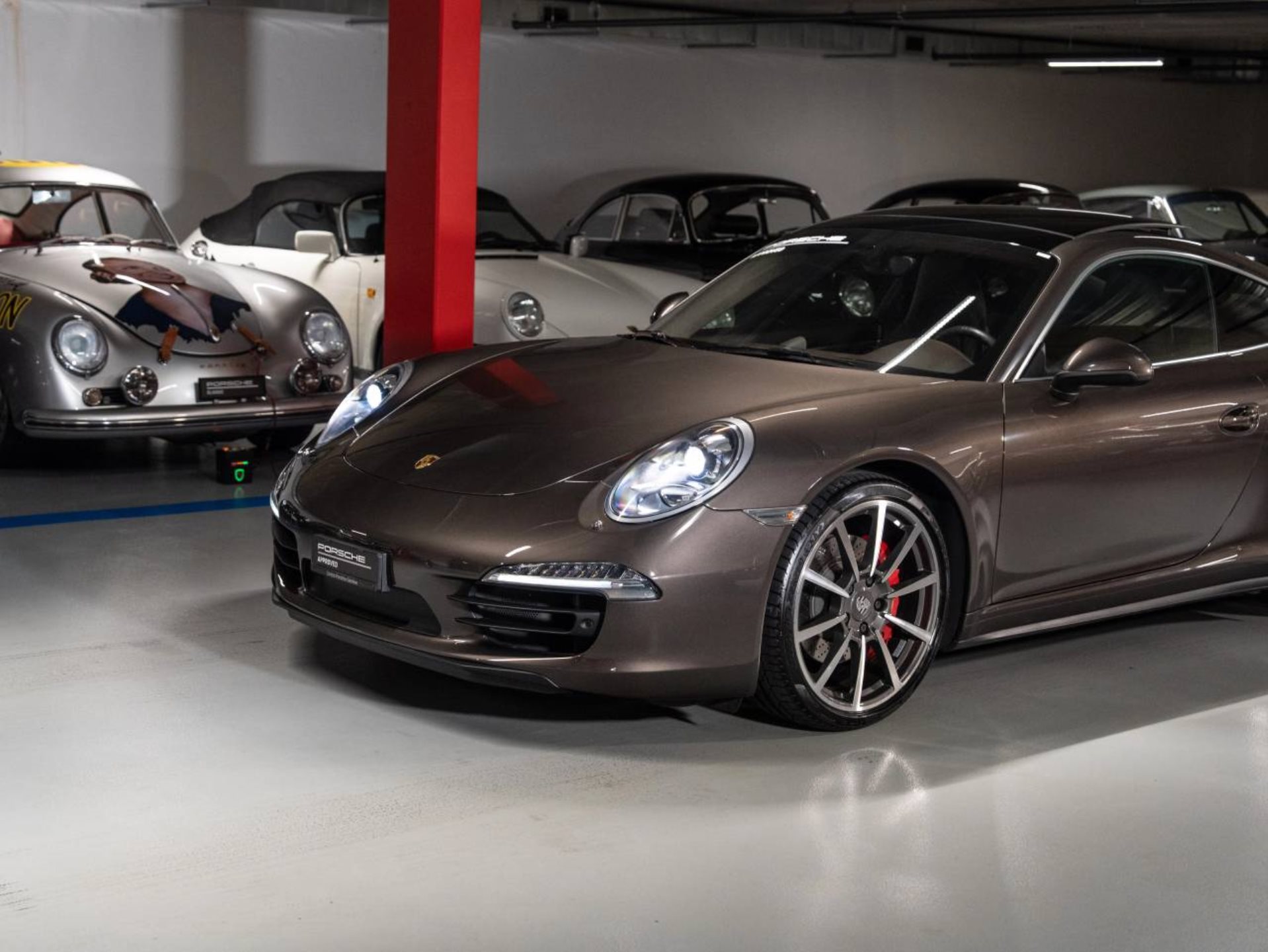 PORSCHE 911 Carrera 4S Coupe-image-20