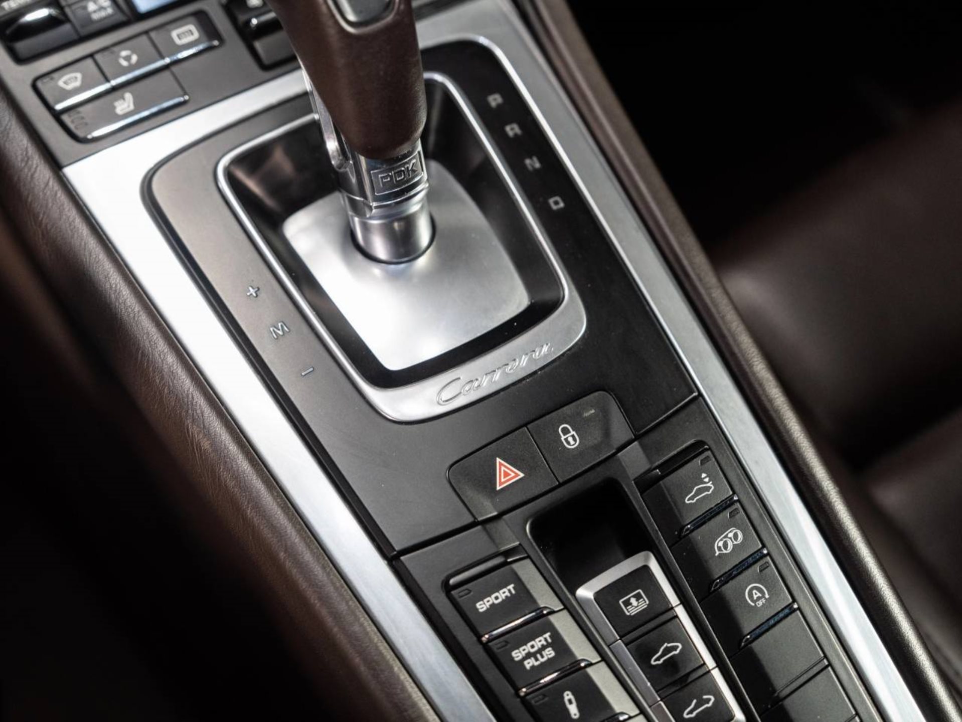 PORSCHE 911 Carrera 4S Coupe-image-14
