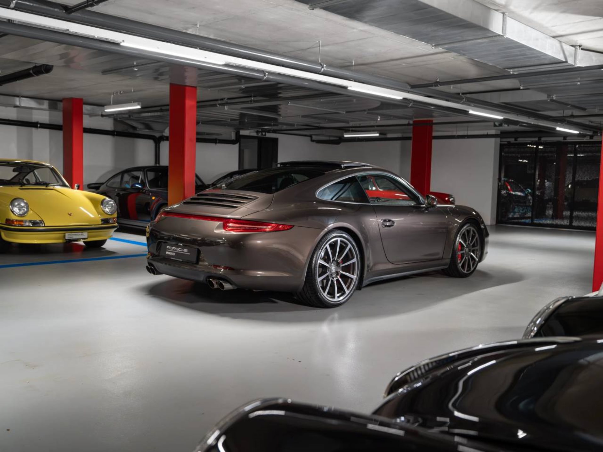 PORSCHE 911 Carrera 4S Coupe-image-7