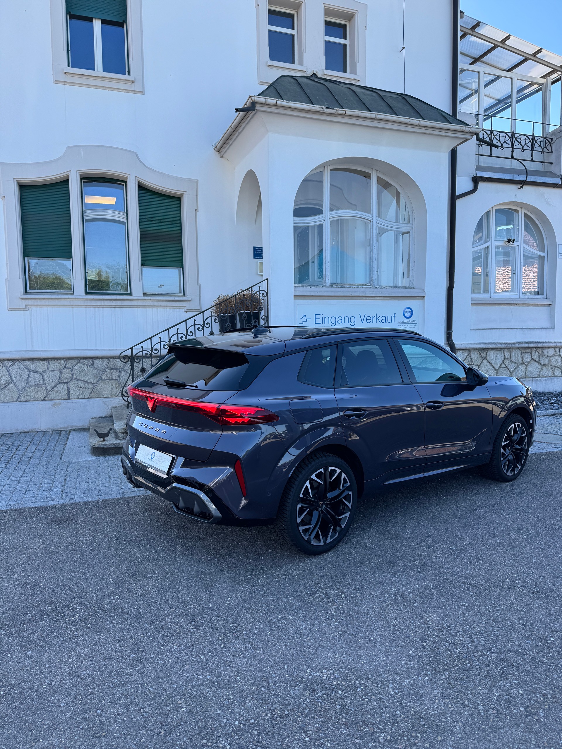 CUPRA Terramar 2.0 TSI VZ 4Drive DSG **** SONDERLACK DARK VOID MET ***-image-3