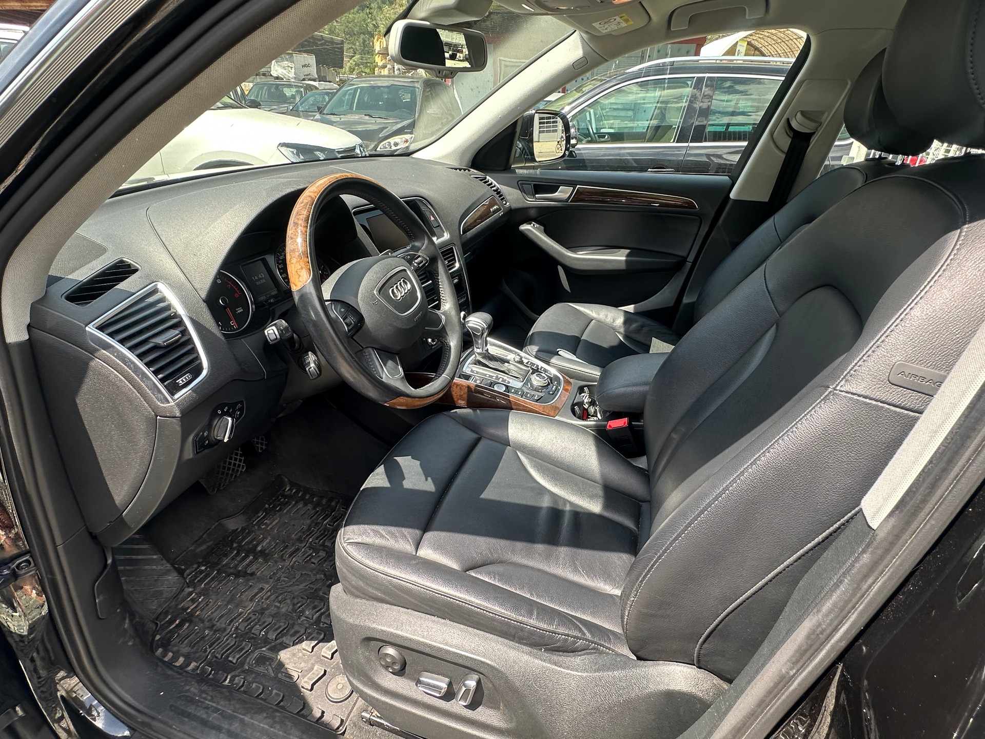 AUDI Q5 3.0 TFSI quattro tiptronic-image-9