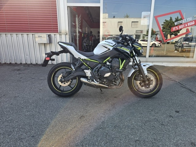 KAWASAKI Z 650 (35kW)-showroom-element-1