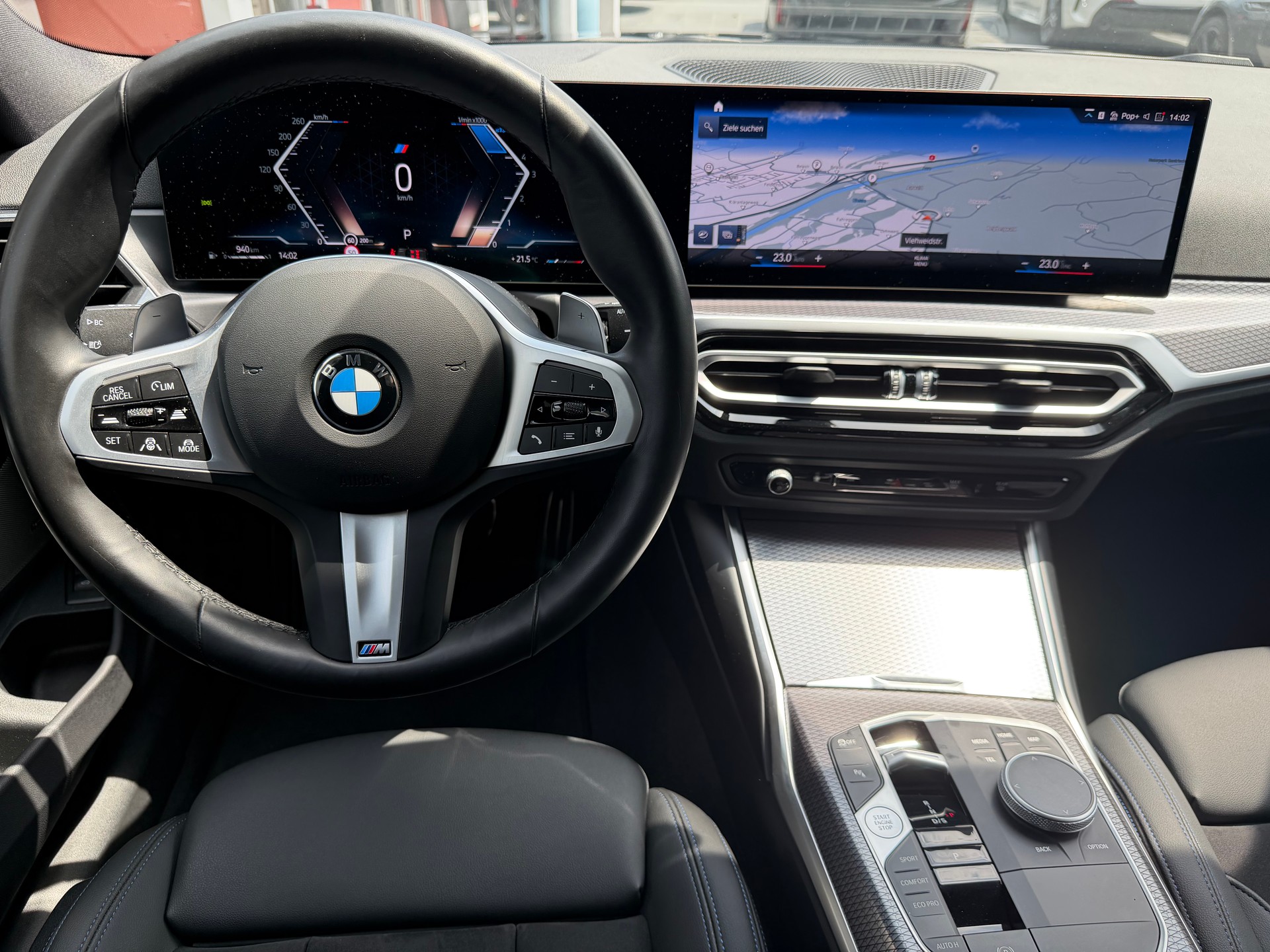 BMW 320d xDrive 48V Touring Steptronic M Sport-image-19