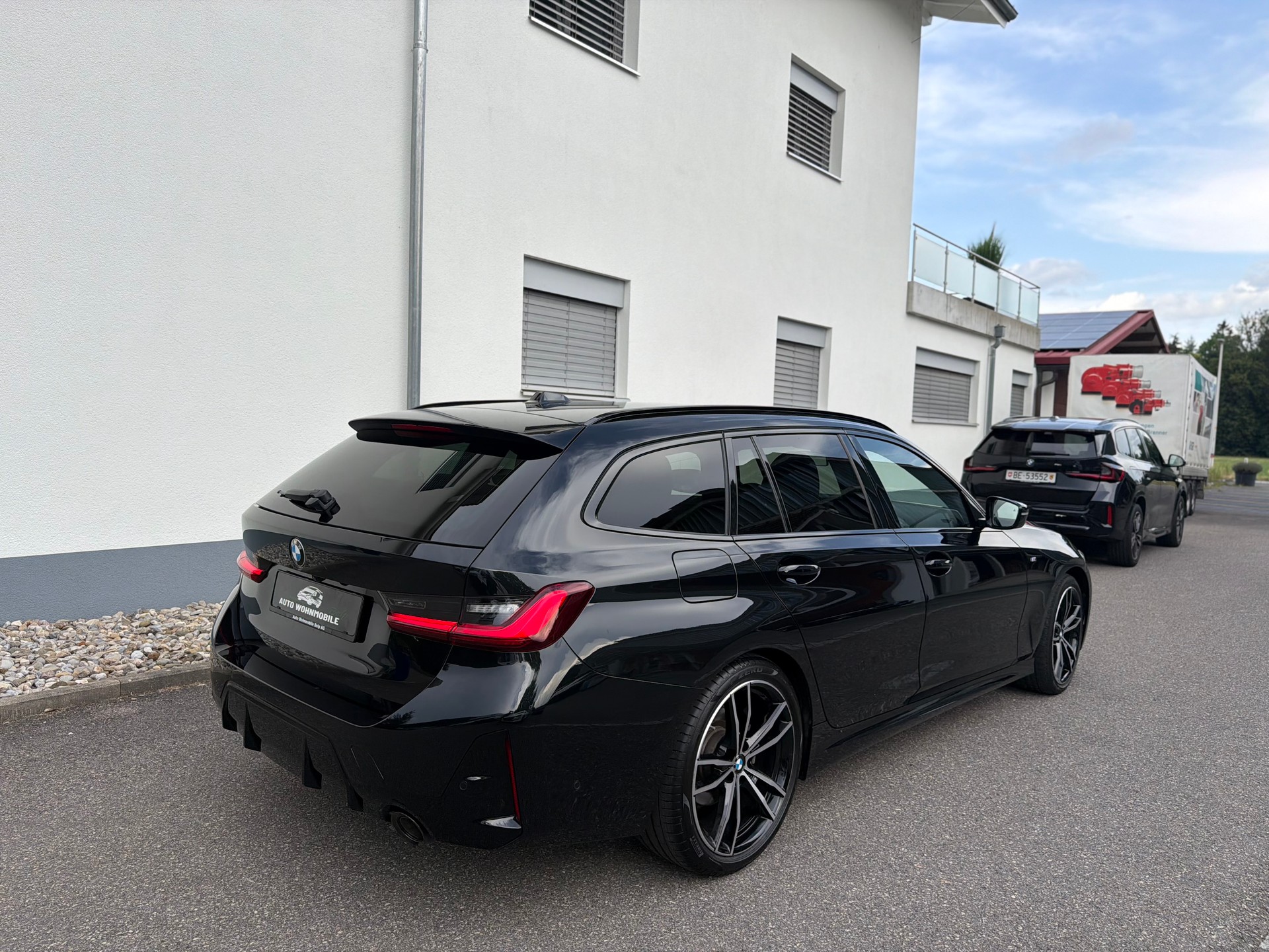 BMW 320d xDrive 48V Touring Steptronic M Sport-image-6