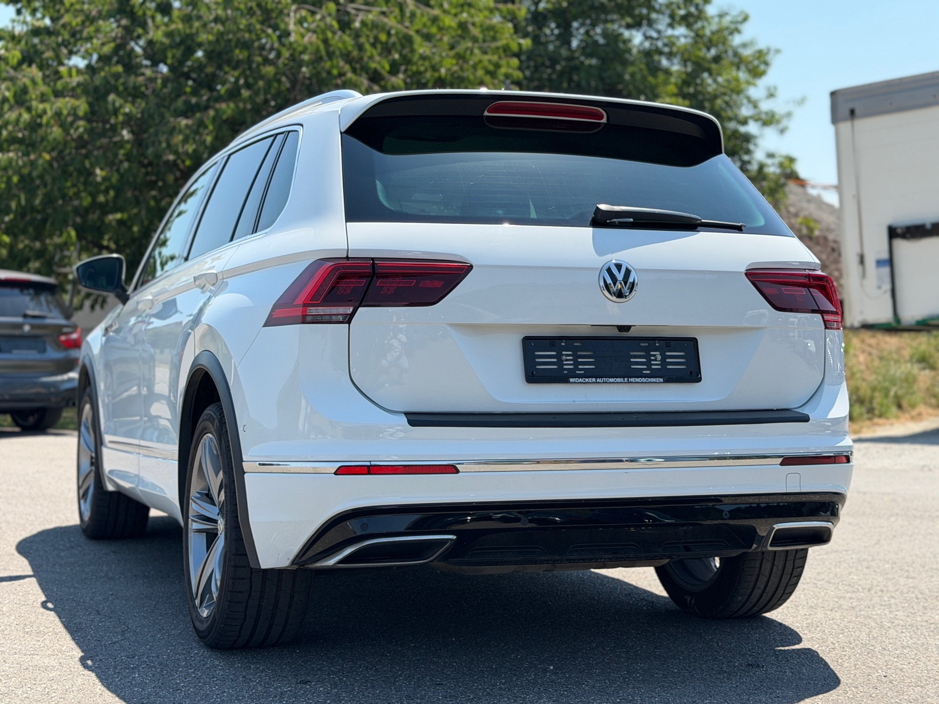 VW Tiguan 2.0TSI Highline 4Motion DSG-image-5