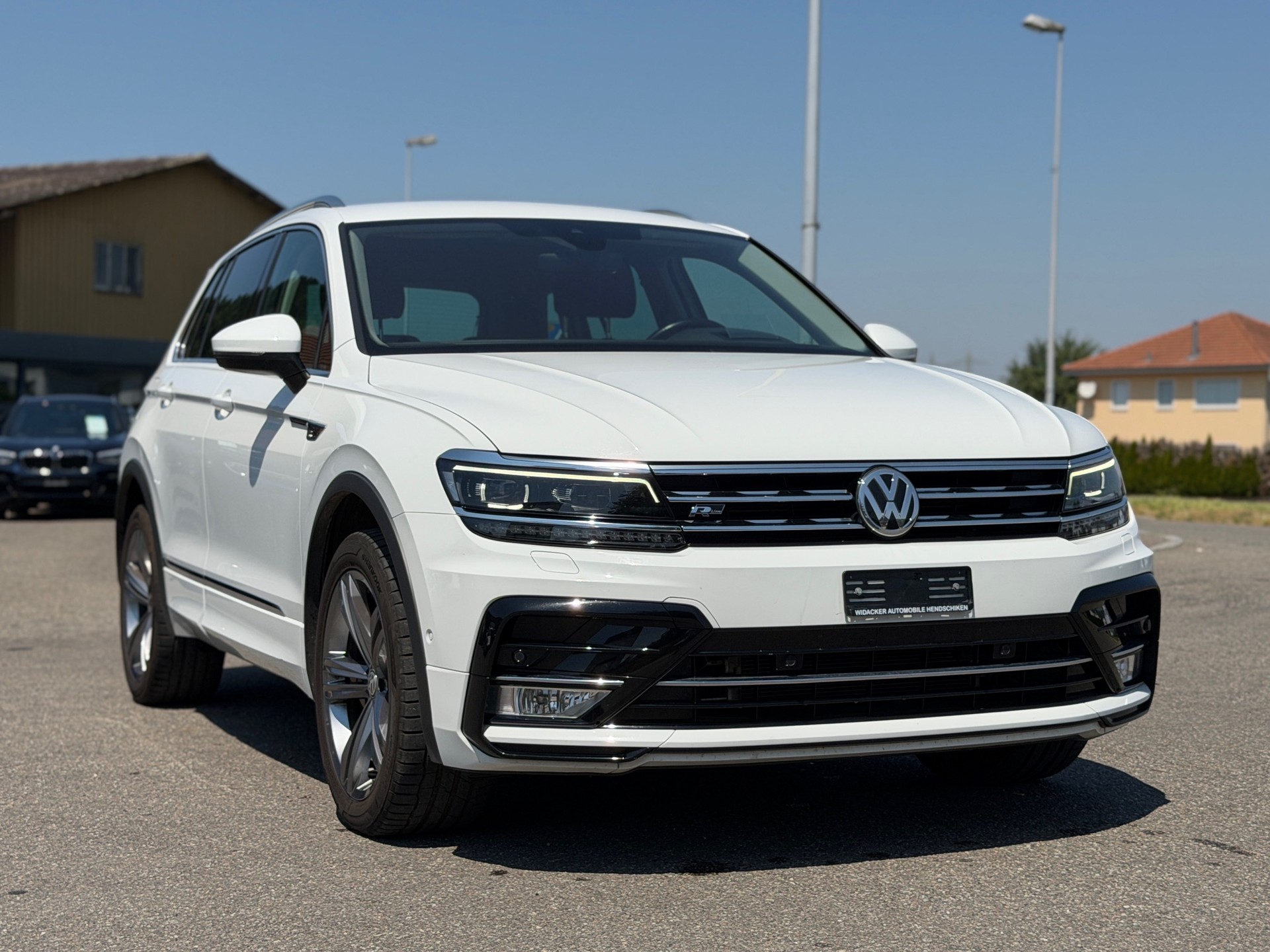 VW Tiguan 2.0TSI Highline 4Motion DSG-image-2