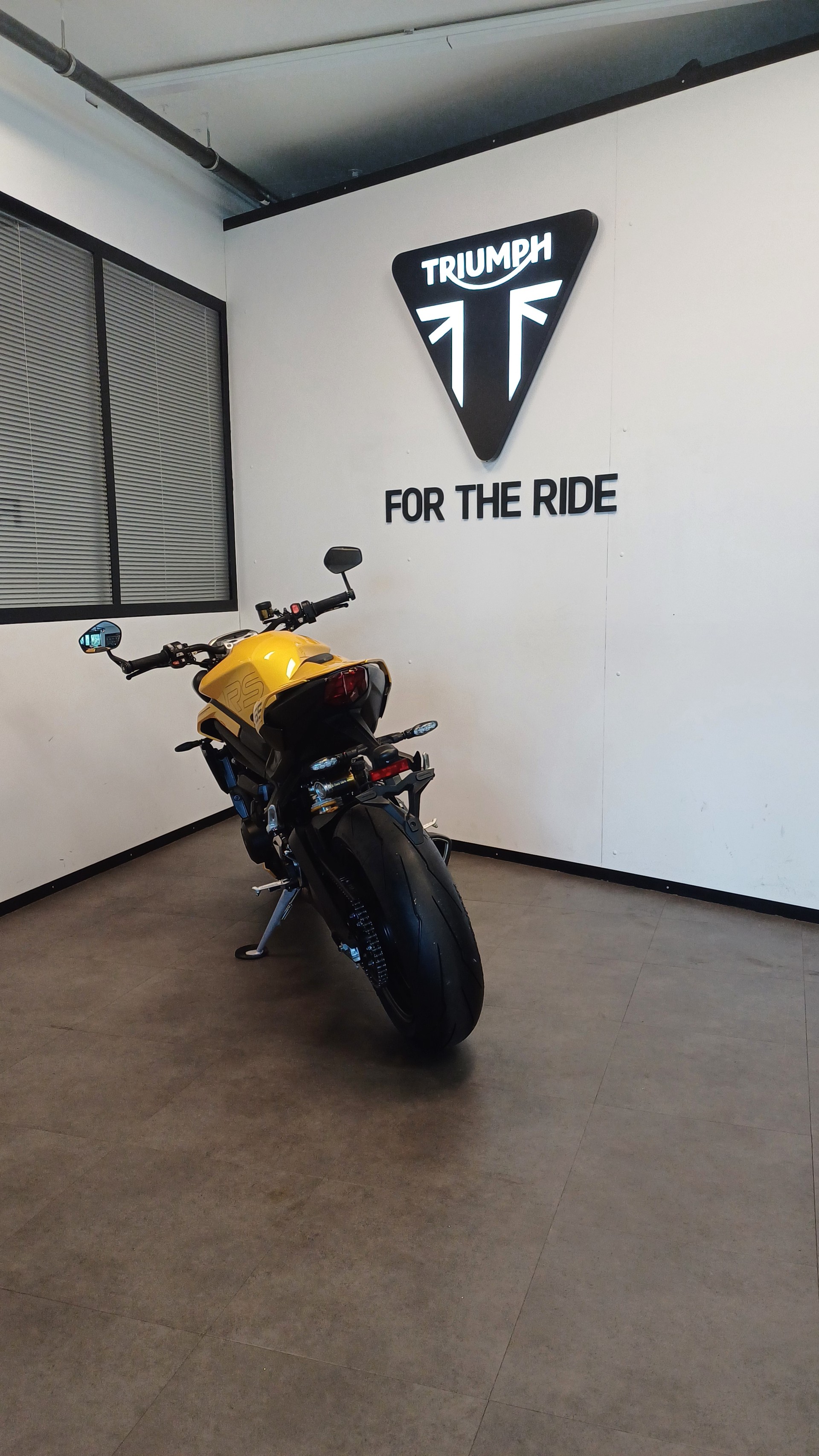 TRIUMPH Street Triple 765 RS-image-5