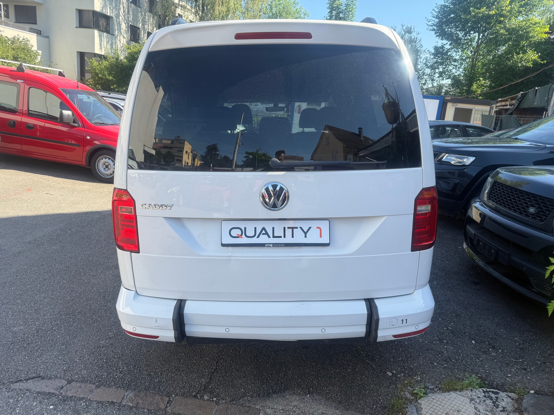 VW Caddy Maxi 2.0TDI BlueMotion Technology DSG-image-3