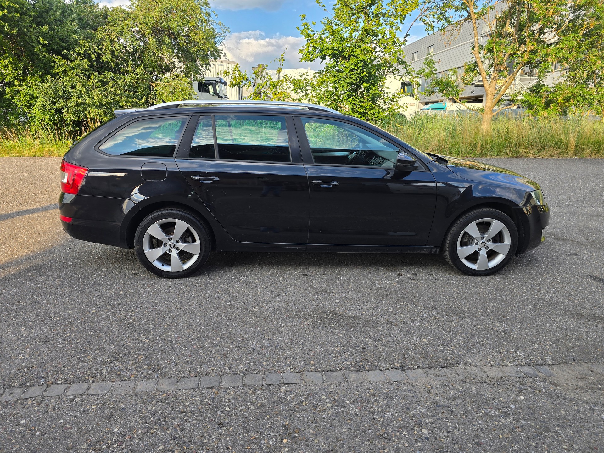 SKODA Octavia Combi 1.8 TSI Elegance 4x4 DSG-image-7