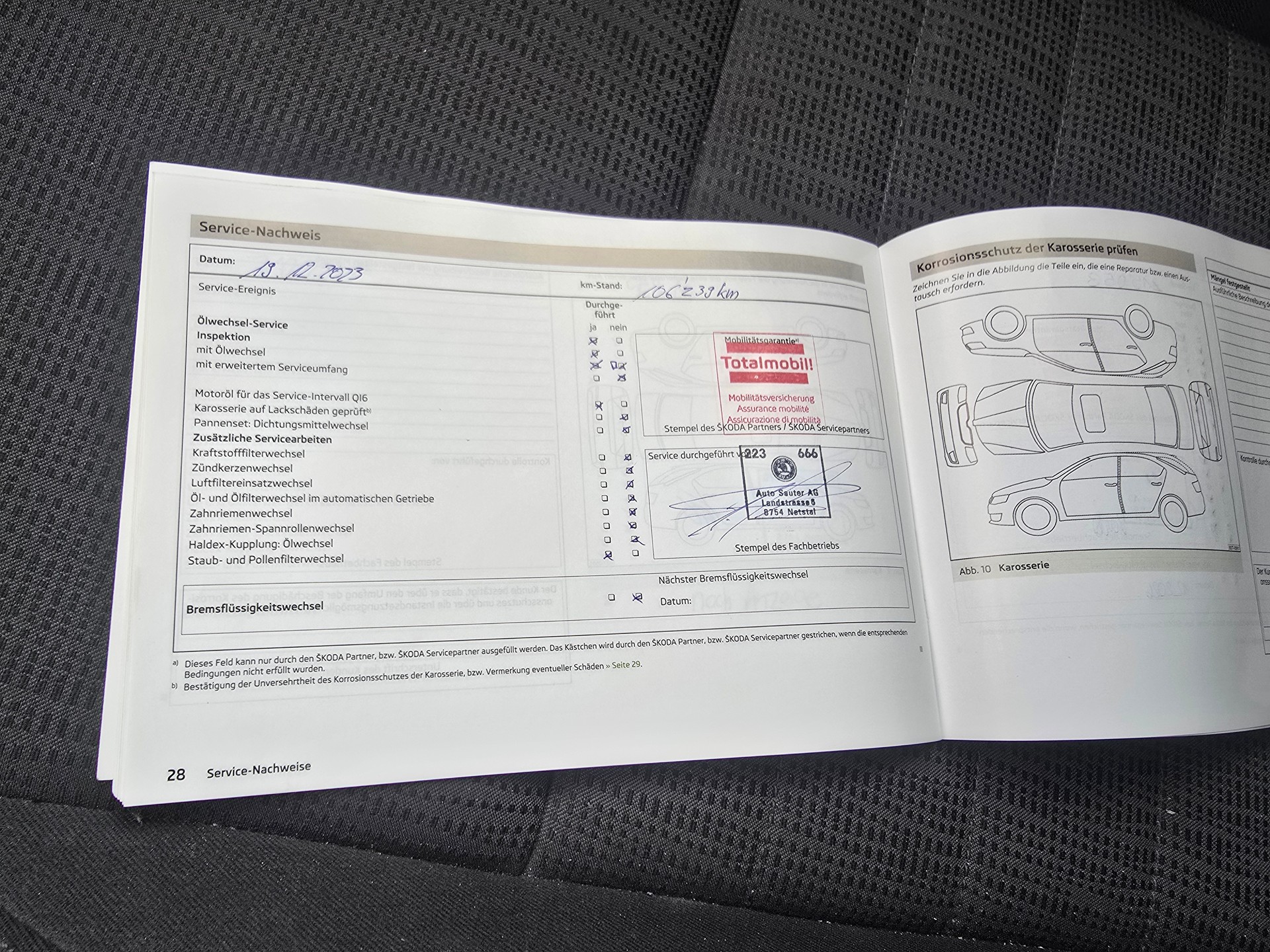 SKODA Octavia Combi 1.8 TSI Elegance 4x4 DSG-image-23