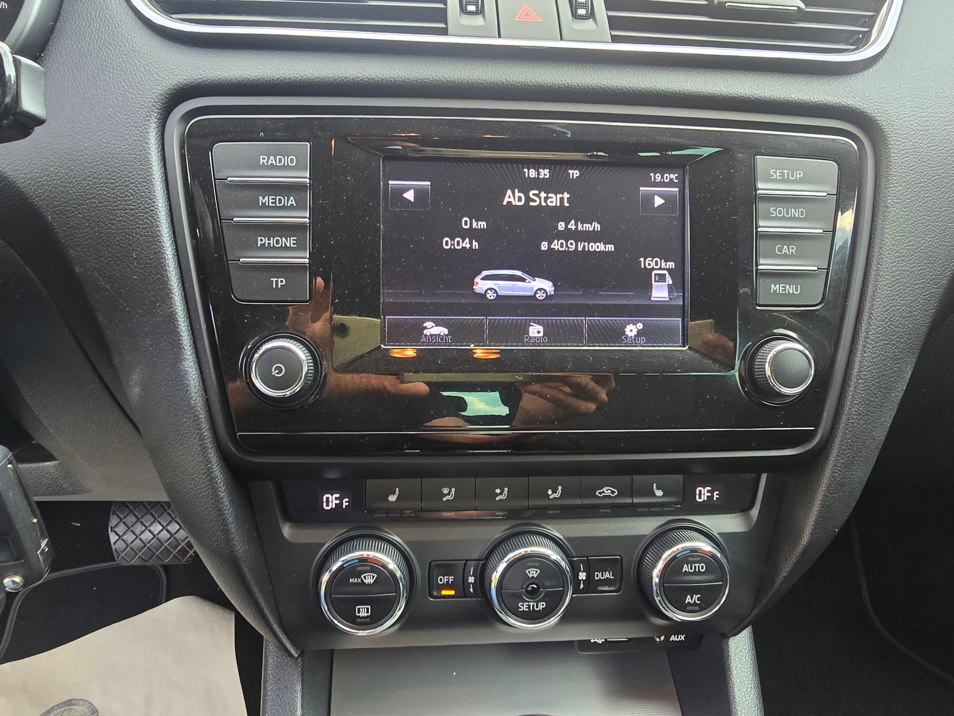SKODA Octavia Combi 1.8 TSI Elegance 4x4 DSG-image-20