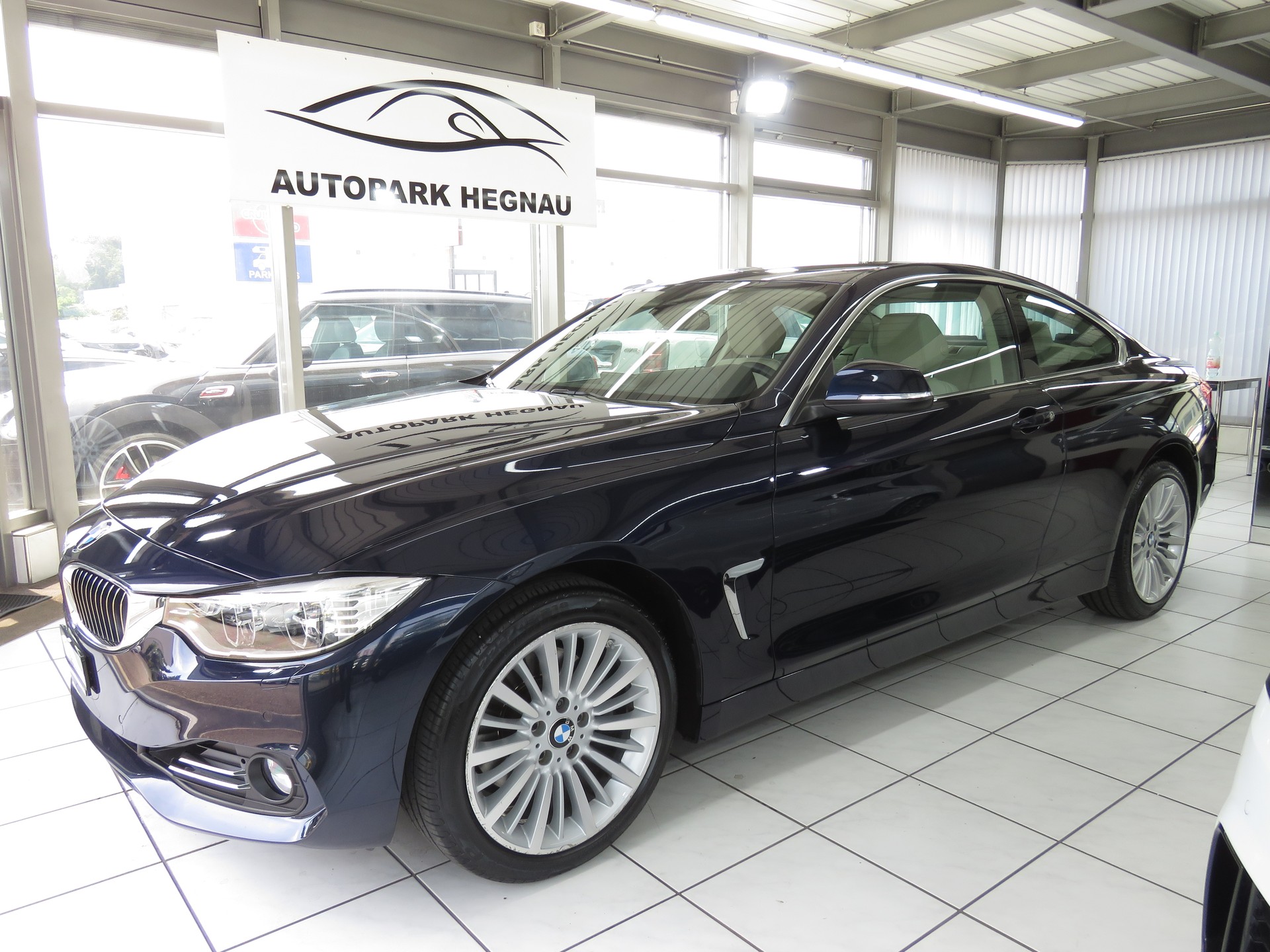 BMW 430i Coupé xDrive Luxury Line Steptronic (Automat)-image-0