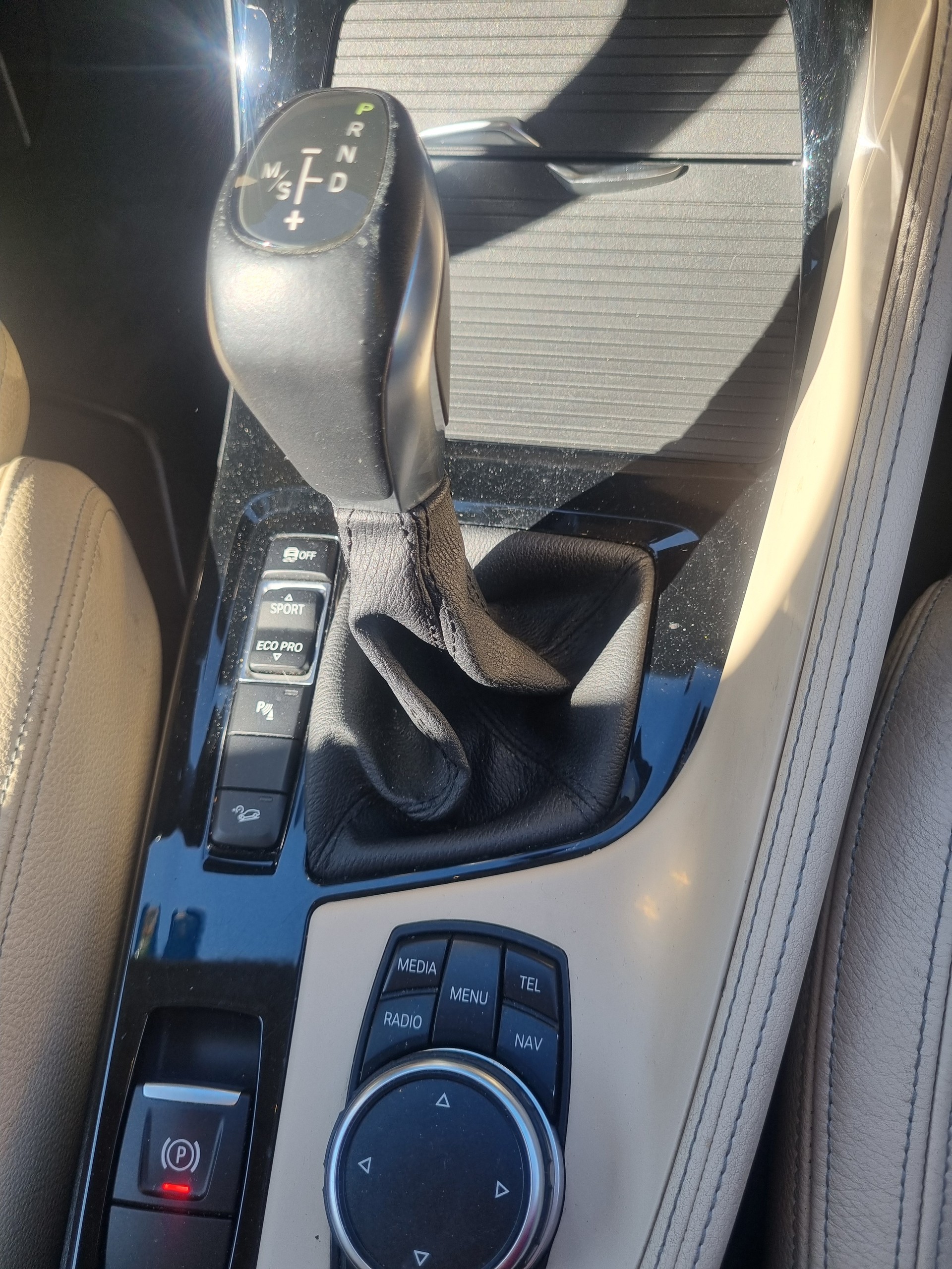 BMW xDrive20d Steptronic-image-4