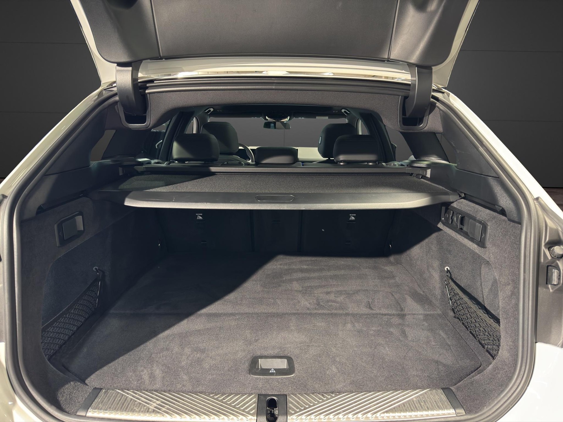 BMW 530e xDrive Touring M Sport-image-14