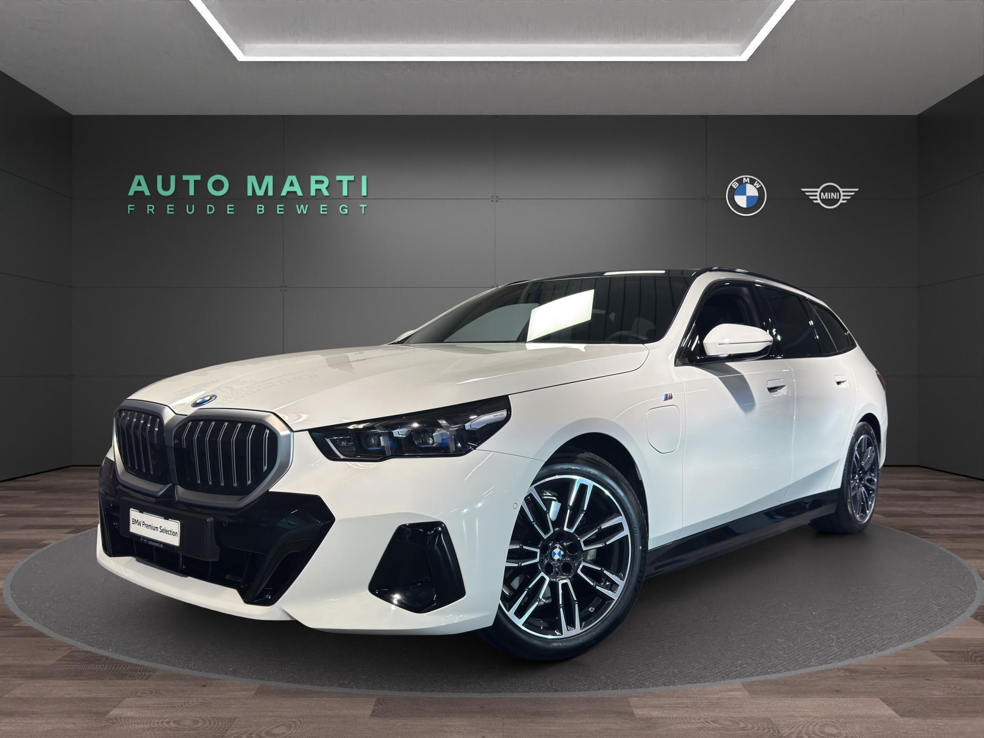 BMW 530e xDrive Touring M Sport