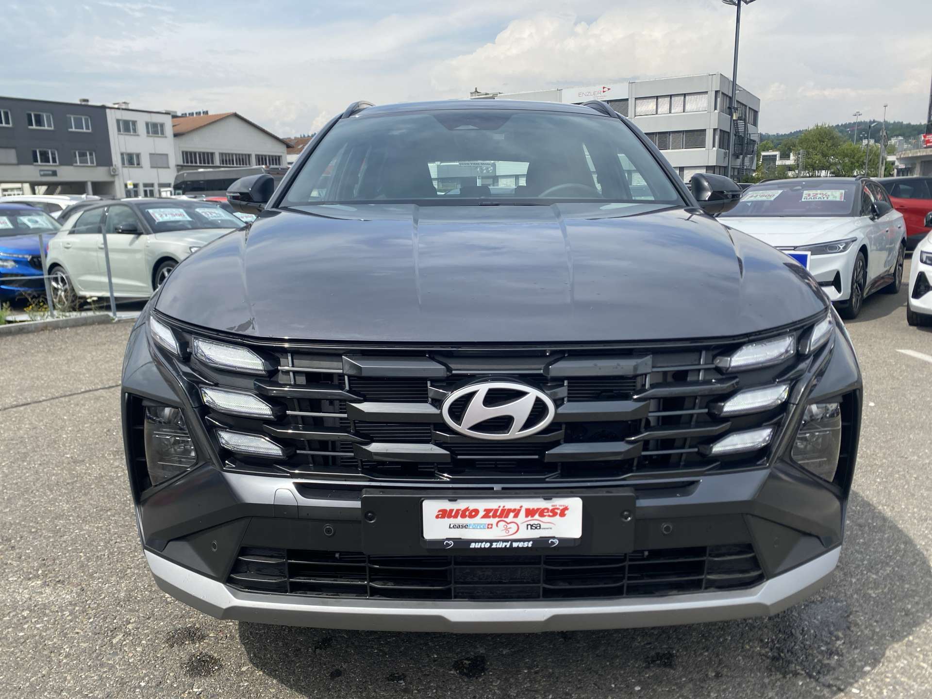 HYUNDAI Tucson 1.6 TGDI HEV Black Line Automat-image-13