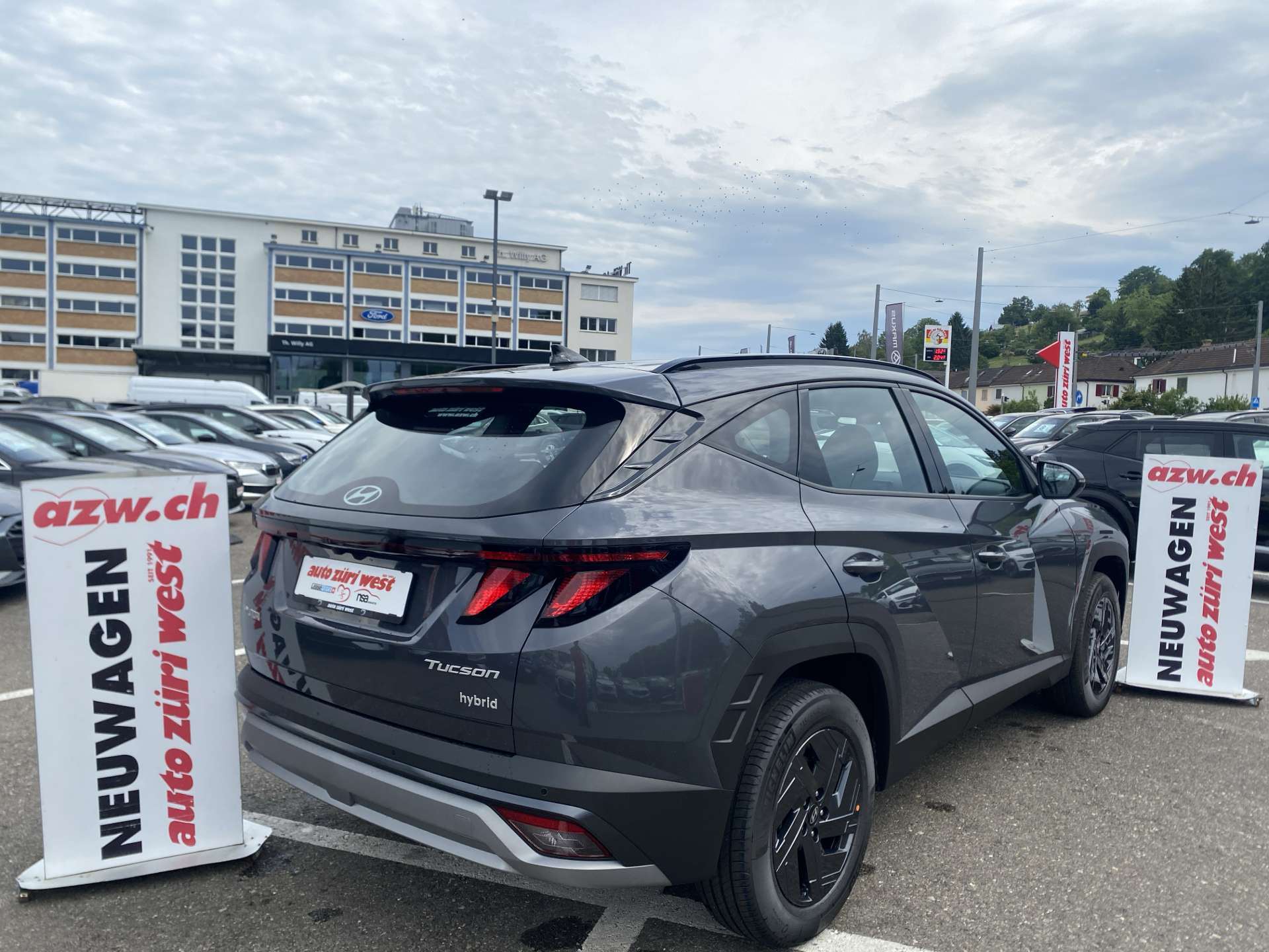 HYUNDAI Tucson 1.6 TGDI HEV Black Line Automat-image-2