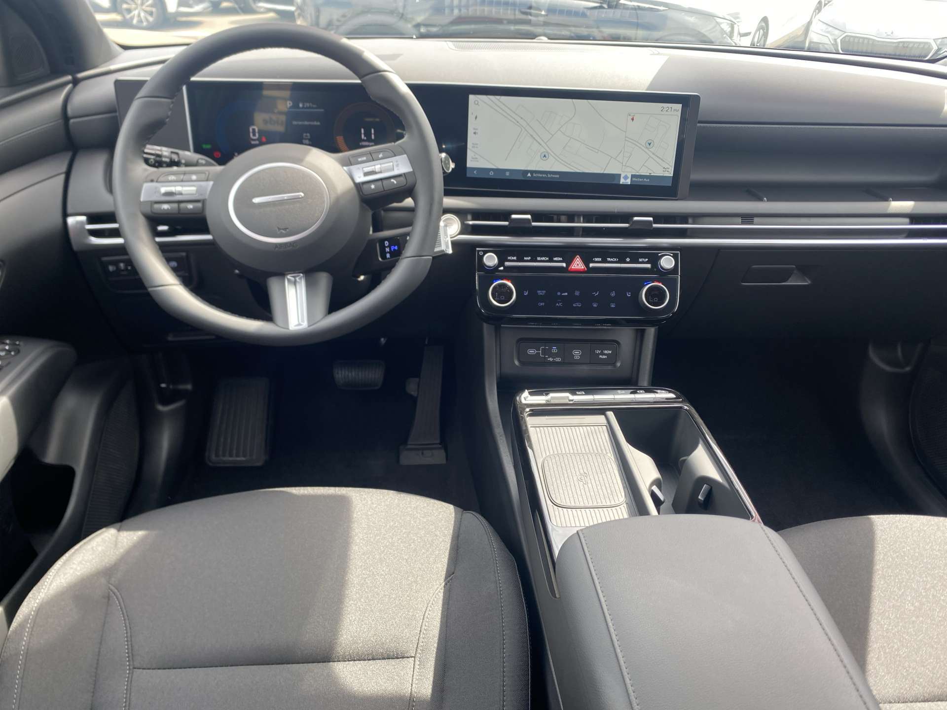 HYUNDAI Tucson 1.6 TGDI HEV Black Line Automat-image-4