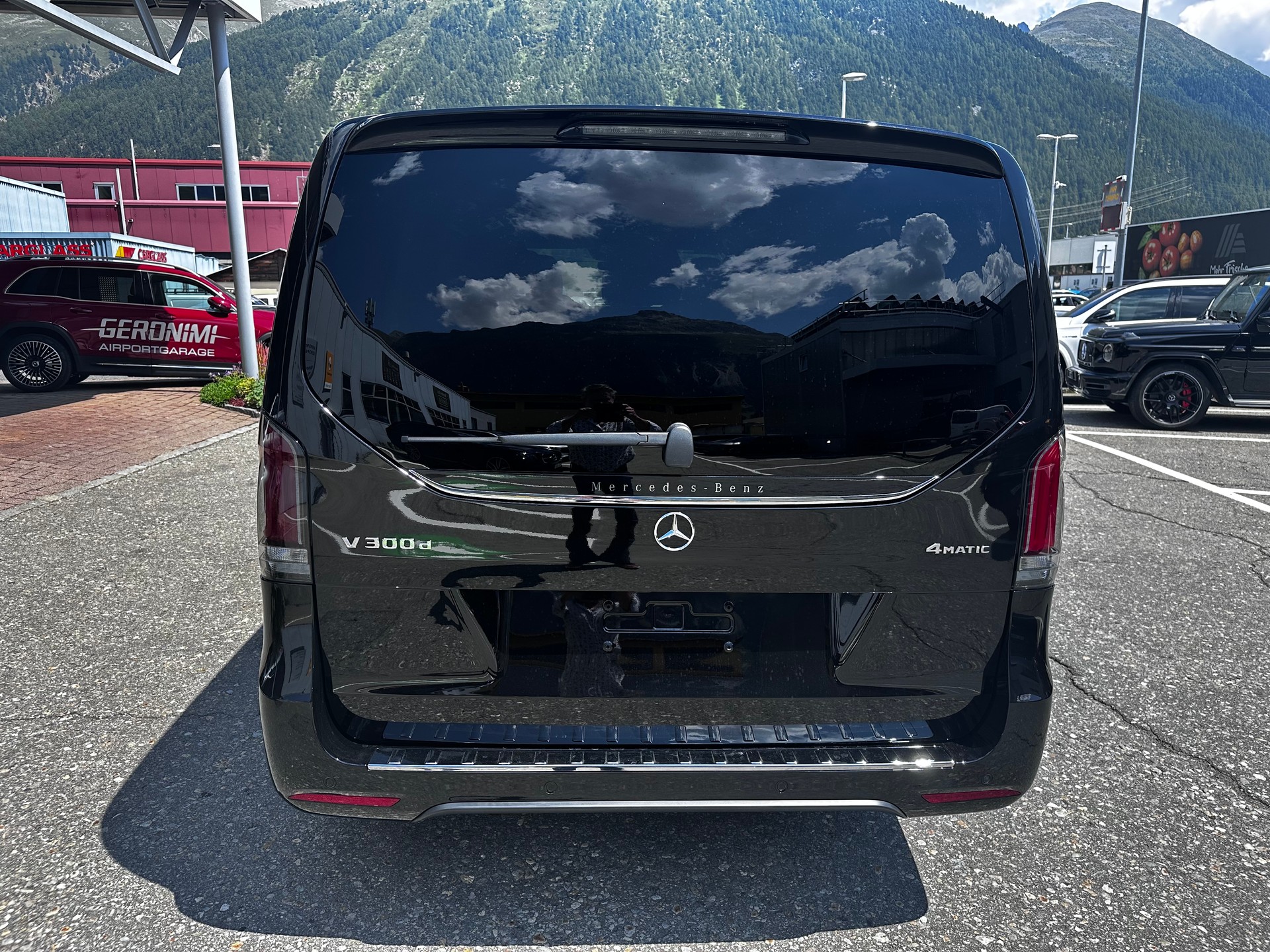 MERCEDES-BENZ V 300 d Avantgarde extra lang 4Matic-image-7