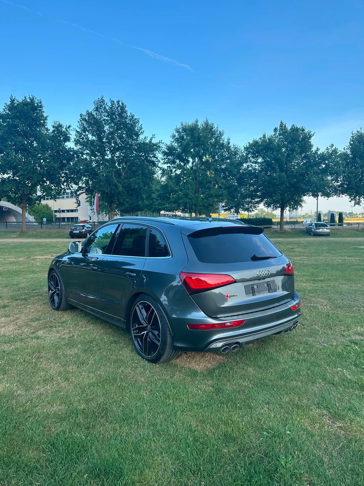 AUDI SQ5 3.0 V6 TDI Quattro Tiptronic-image-1